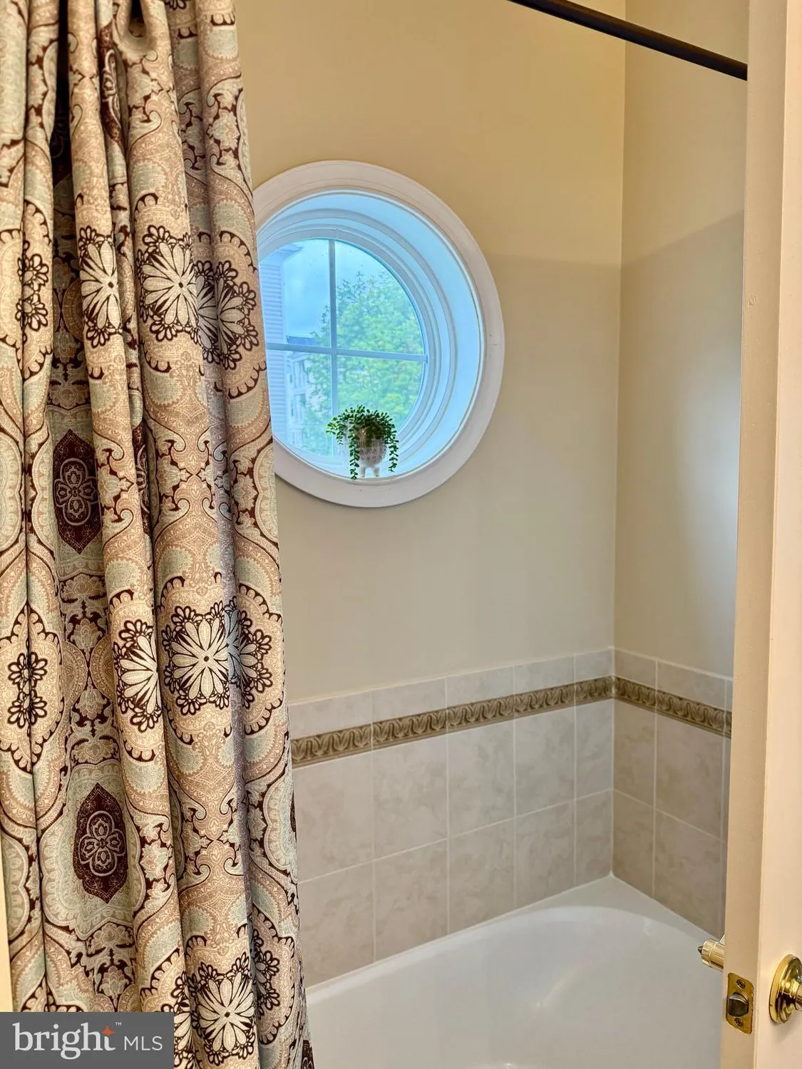 Property Slideshow image 16 of 35 | 1509 feral dae ln unit 204, Annapolis, MD, 21409