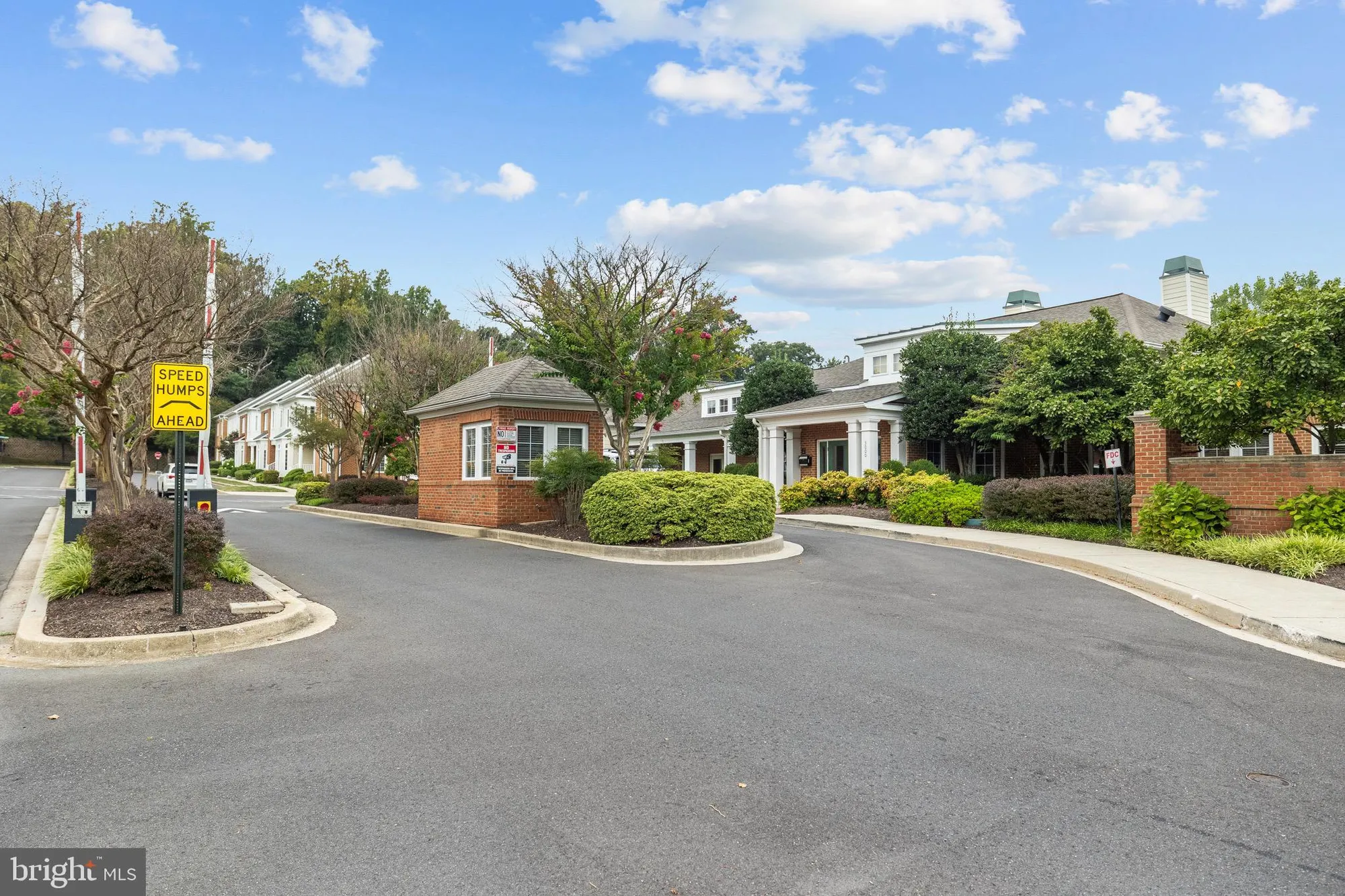 Property Slideshow image 5 of 45 | 2540 kensington gdns 204, Ellicott City, MD, 21043