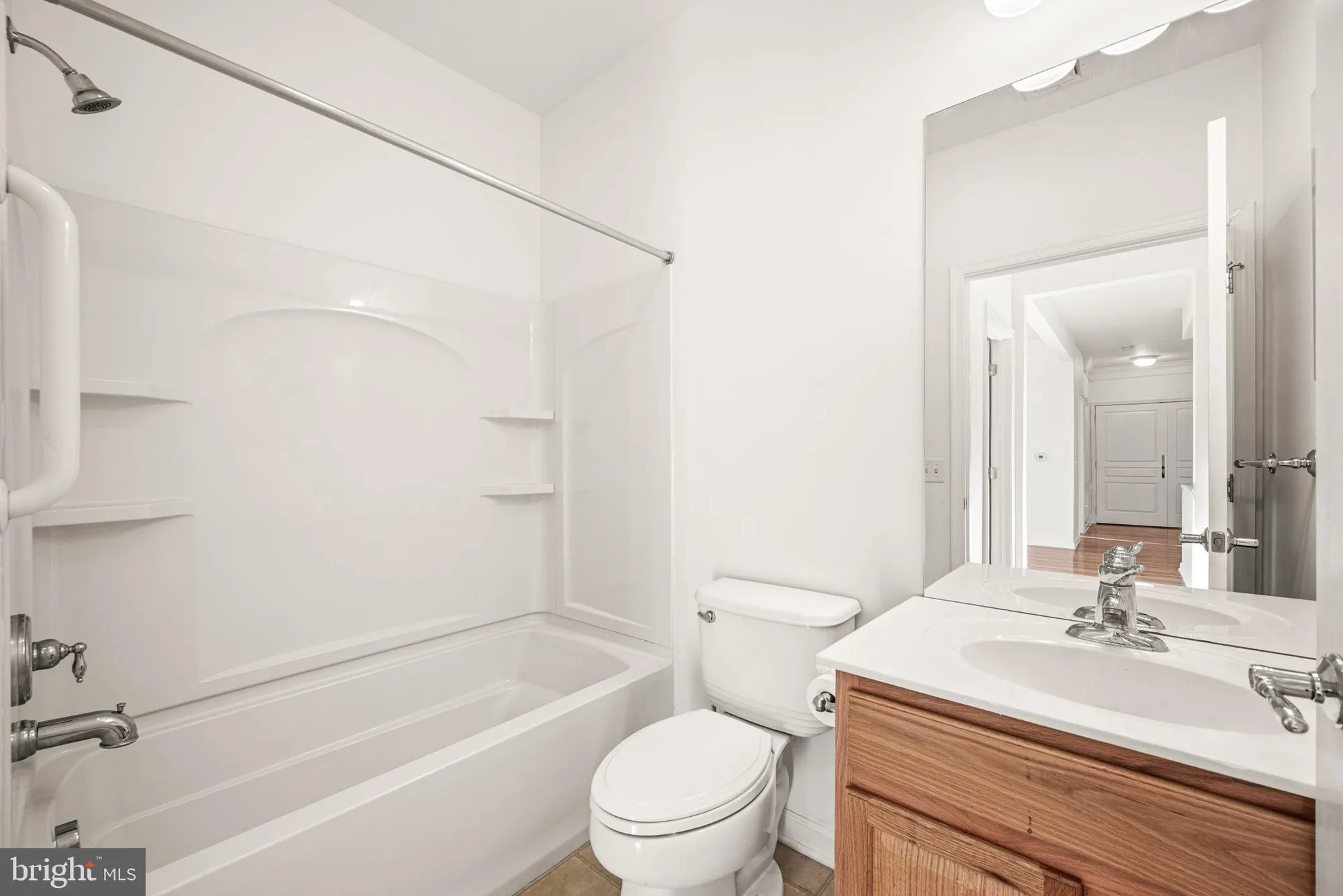 Property Slideshow image 12 of 33 | 231 creekside dr, Brookhaven, PA, 19015