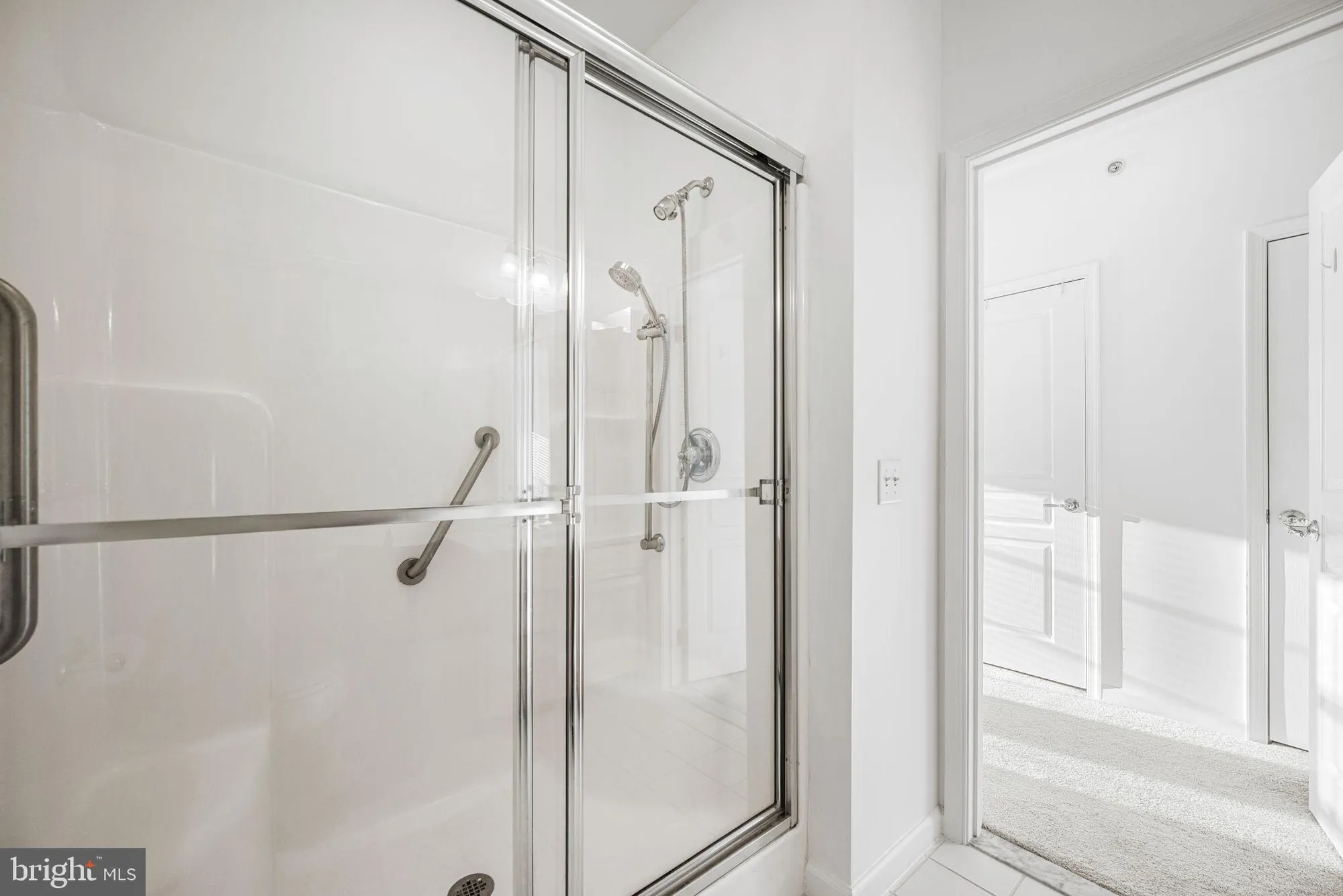 Property Slideshow image 9 of 33 | 231 creekside dr, Brookhaven, PA, 19015