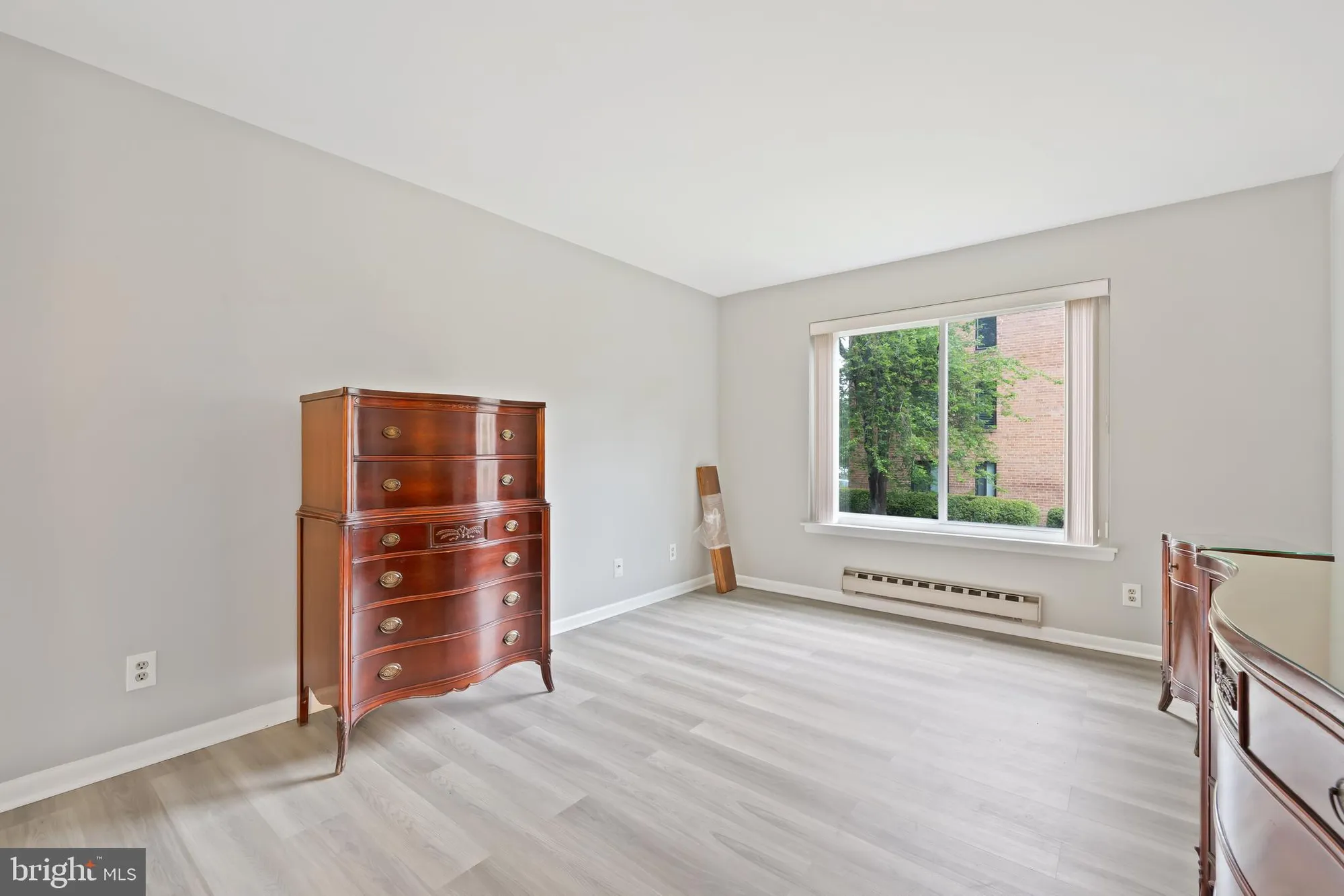 Property Slideshow image 8 of 11 | 15301 beaverbrook ct 92-2b, Silver Spring, MD, 20906