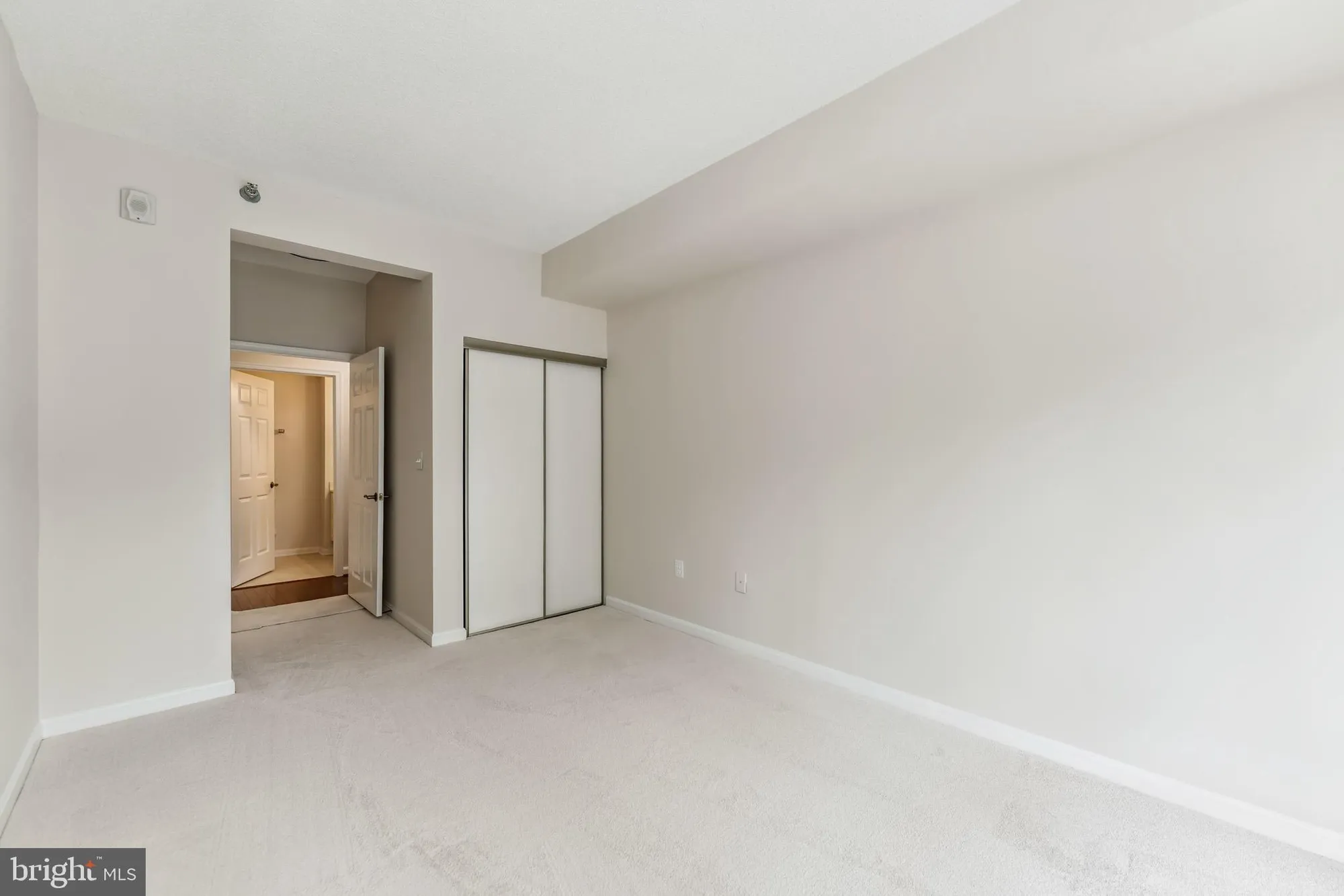 Property Slideshow image 17 of 24 | 2900 n leisure world blvd apt 209, Silver Spring, MD, 20906