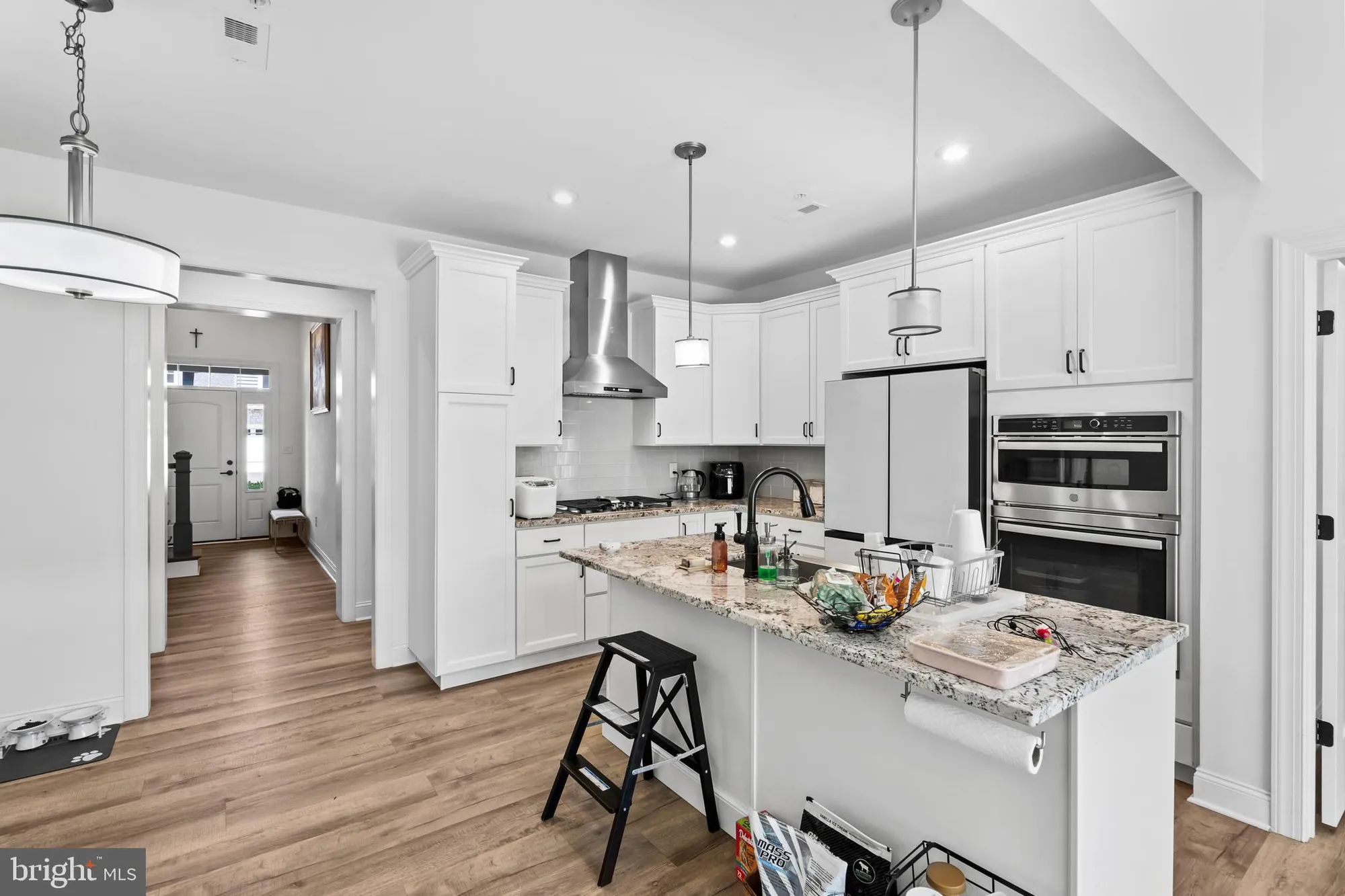 Property Slideshow image 9 of 38 | 905 holden ct, Warminster, PA, 18974