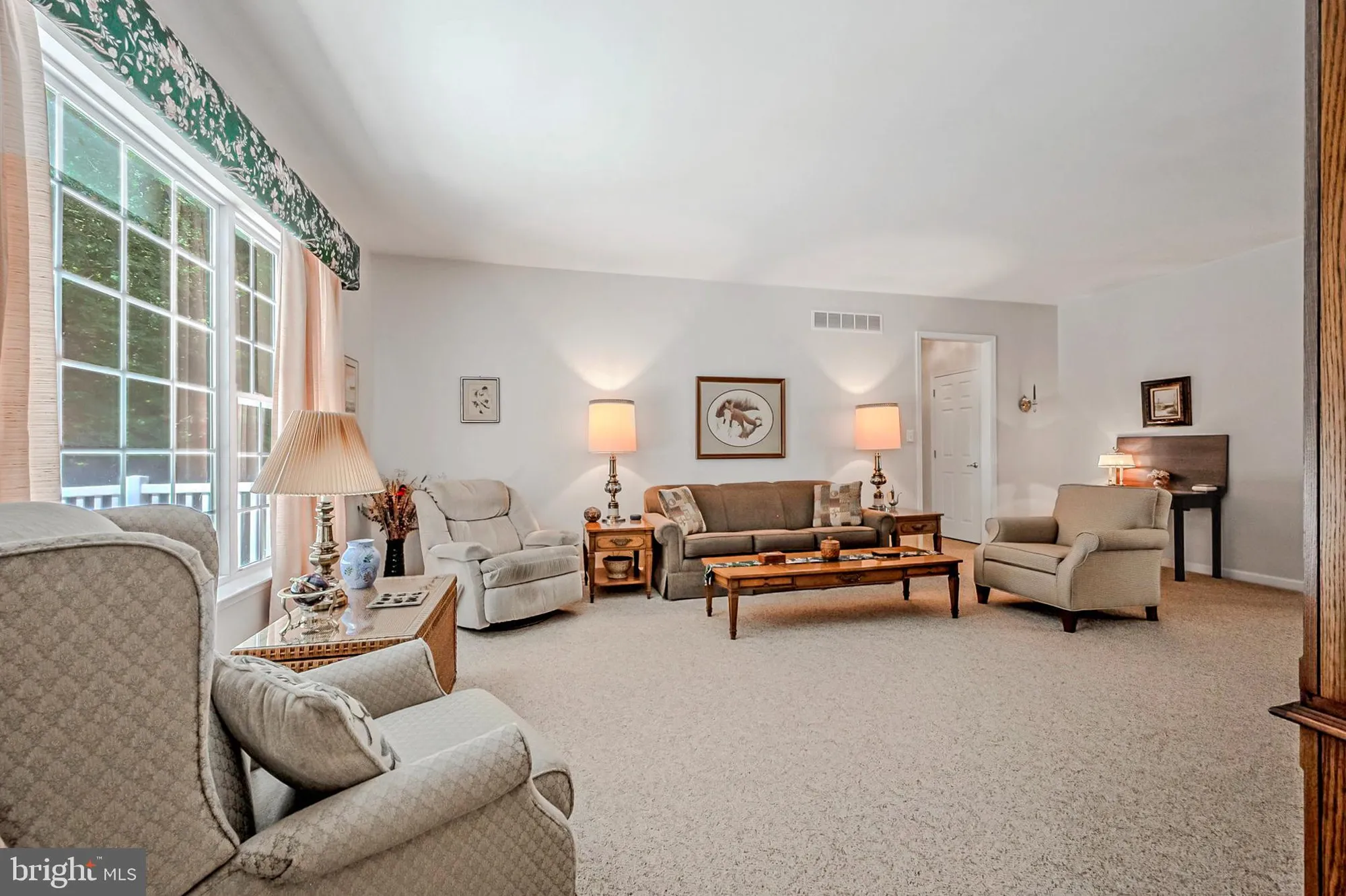 Property Slideshow image 7 of 23 | 102 springmill dr, Middletown, DE, 19709