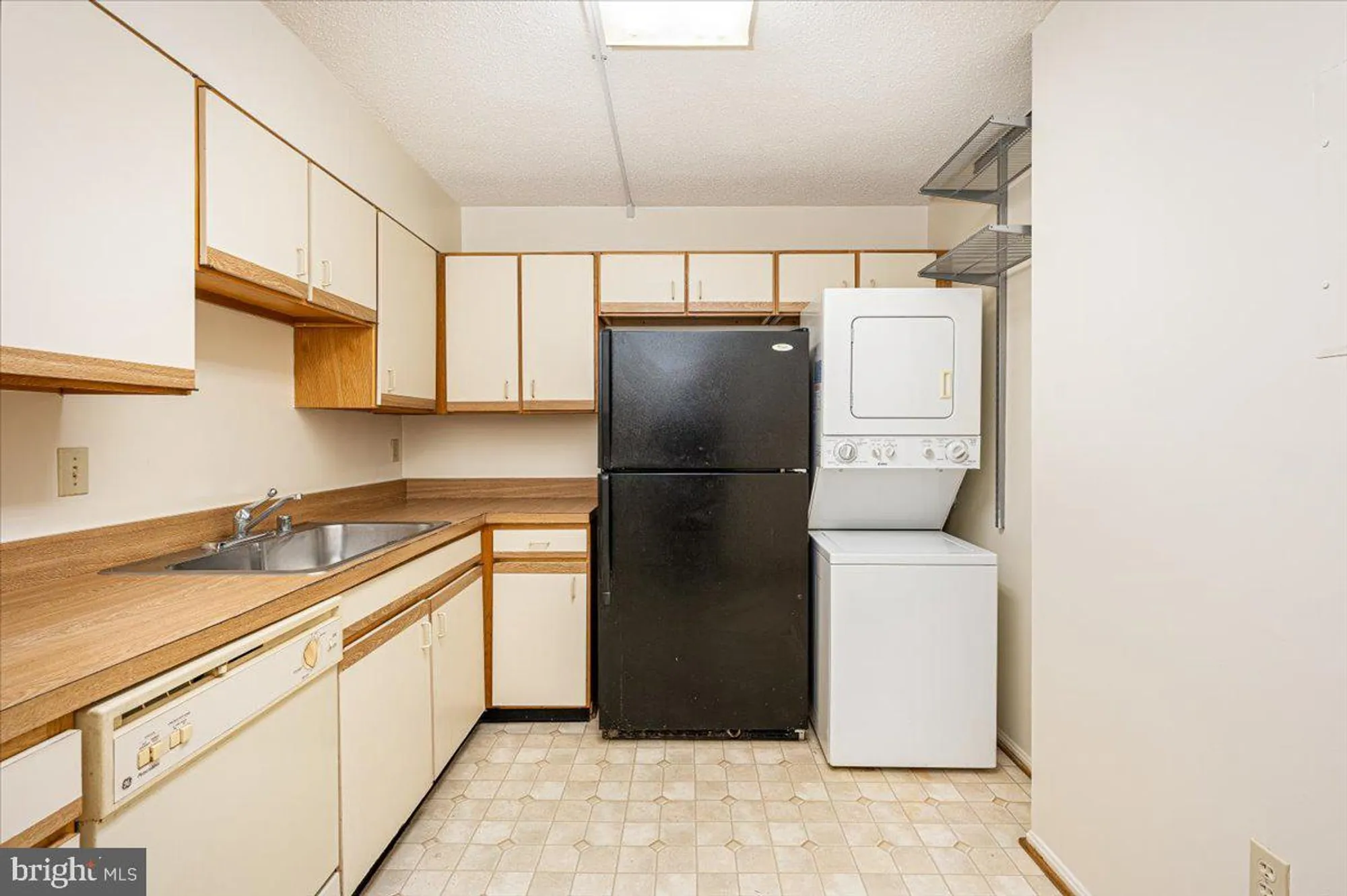 Property Slideshow image 24 of 50 | 15101 interlachen dr 1-807, Silver Spring, MD, 20906