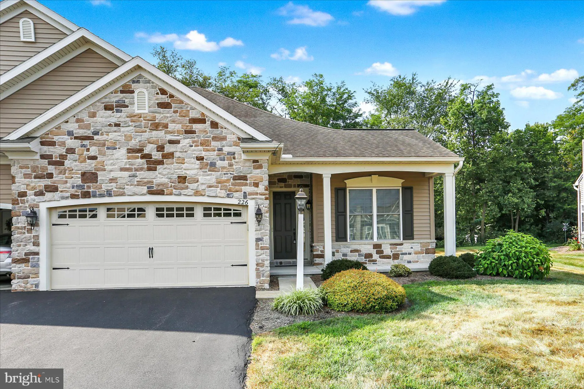 Property Slideshow image 1 of 54 | 226 carmella dr, Mechanicsburg, PA, 17050