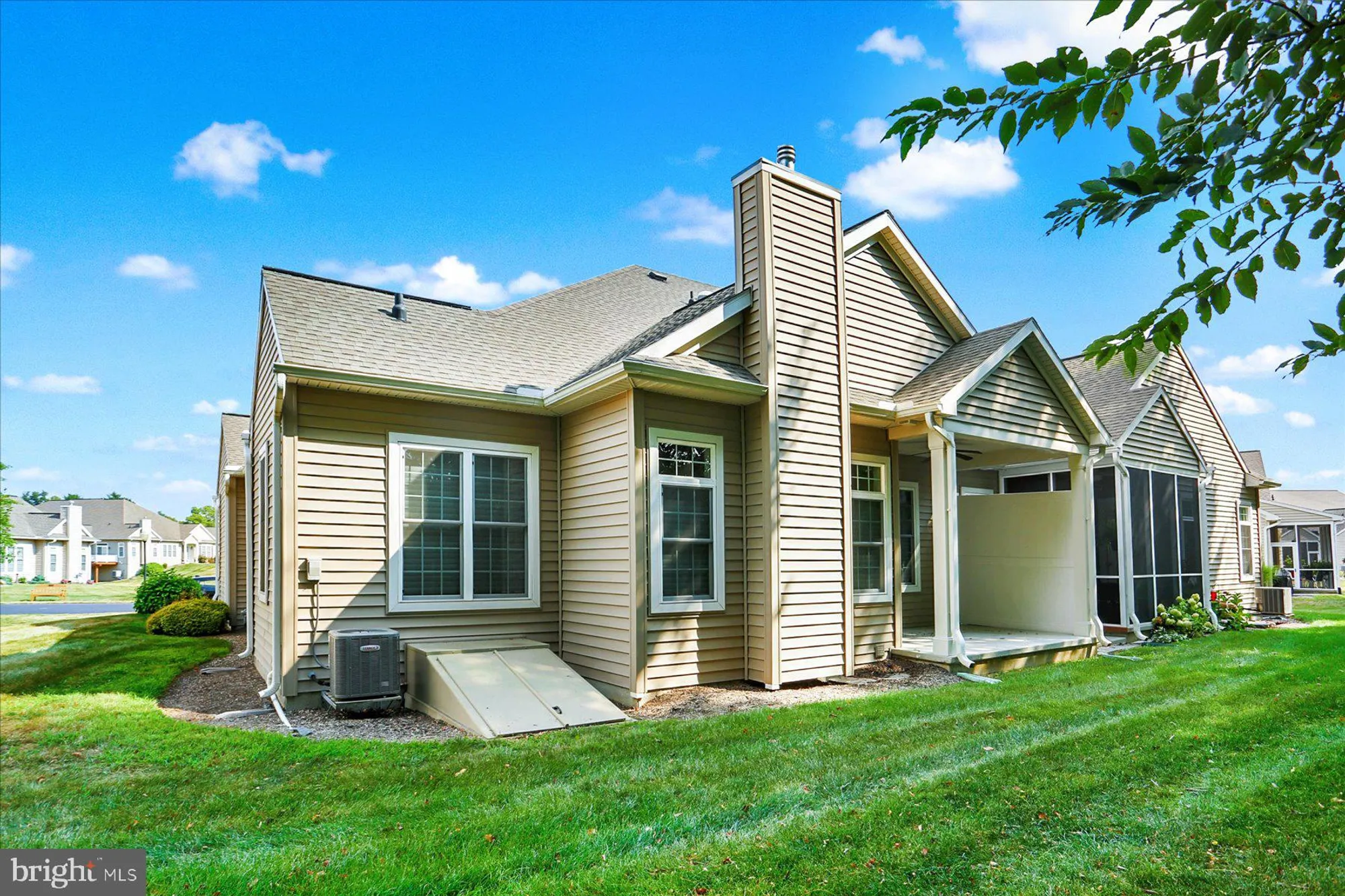 Property Slideshow image 43 of 54 | 226 carmella dr, Mechanicsburg, PA, 17050