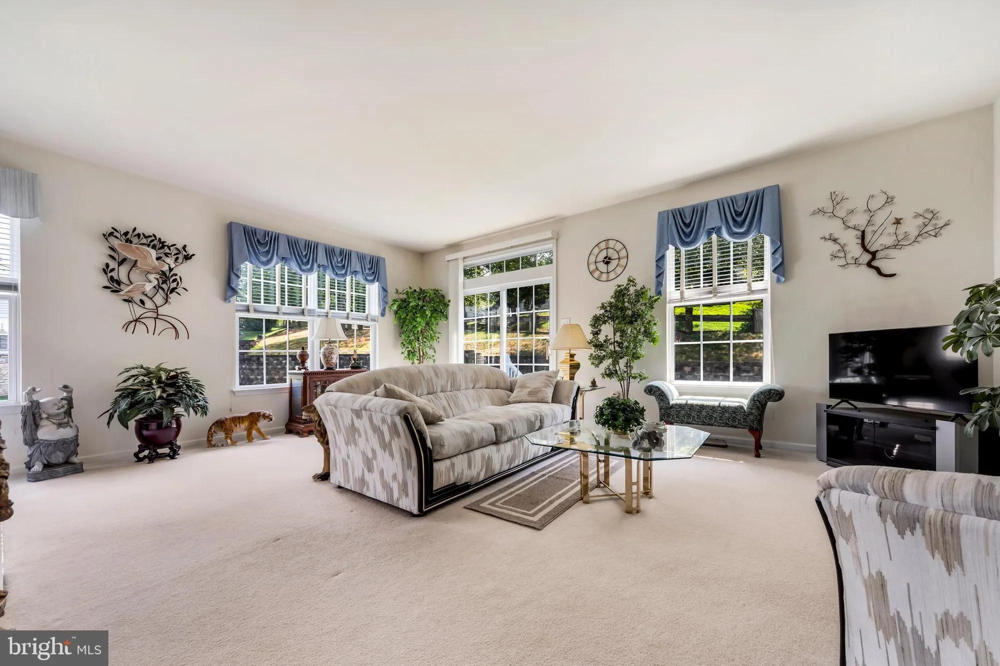 Property Slideshow image 8 of 30 | 1000 n phipps woods ct, Glen Mills, PA, 19342