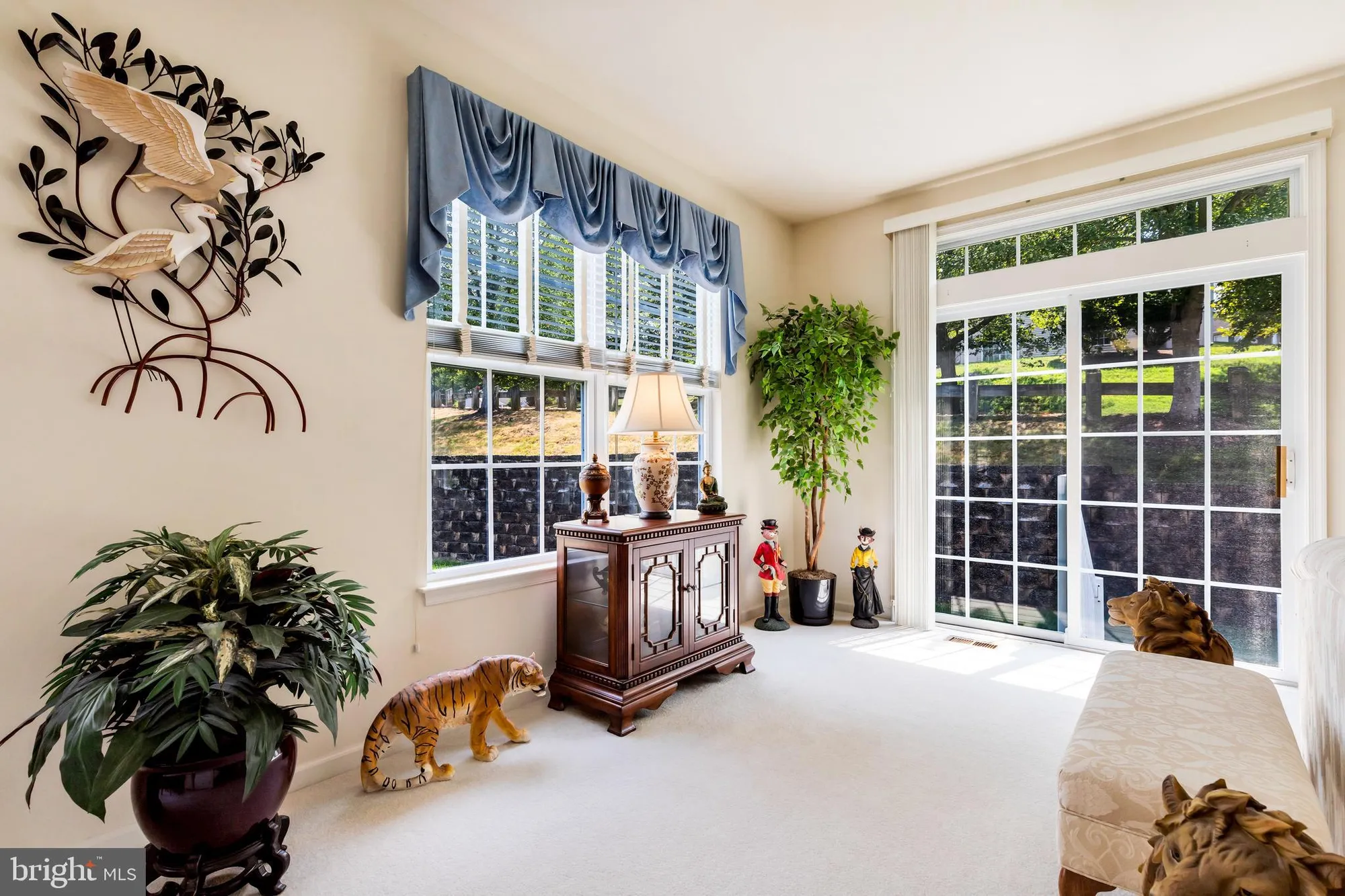 Property Slideshow image 10 of 30 | 1000 n phipps woods ct, Glen Mills, PA, 19342