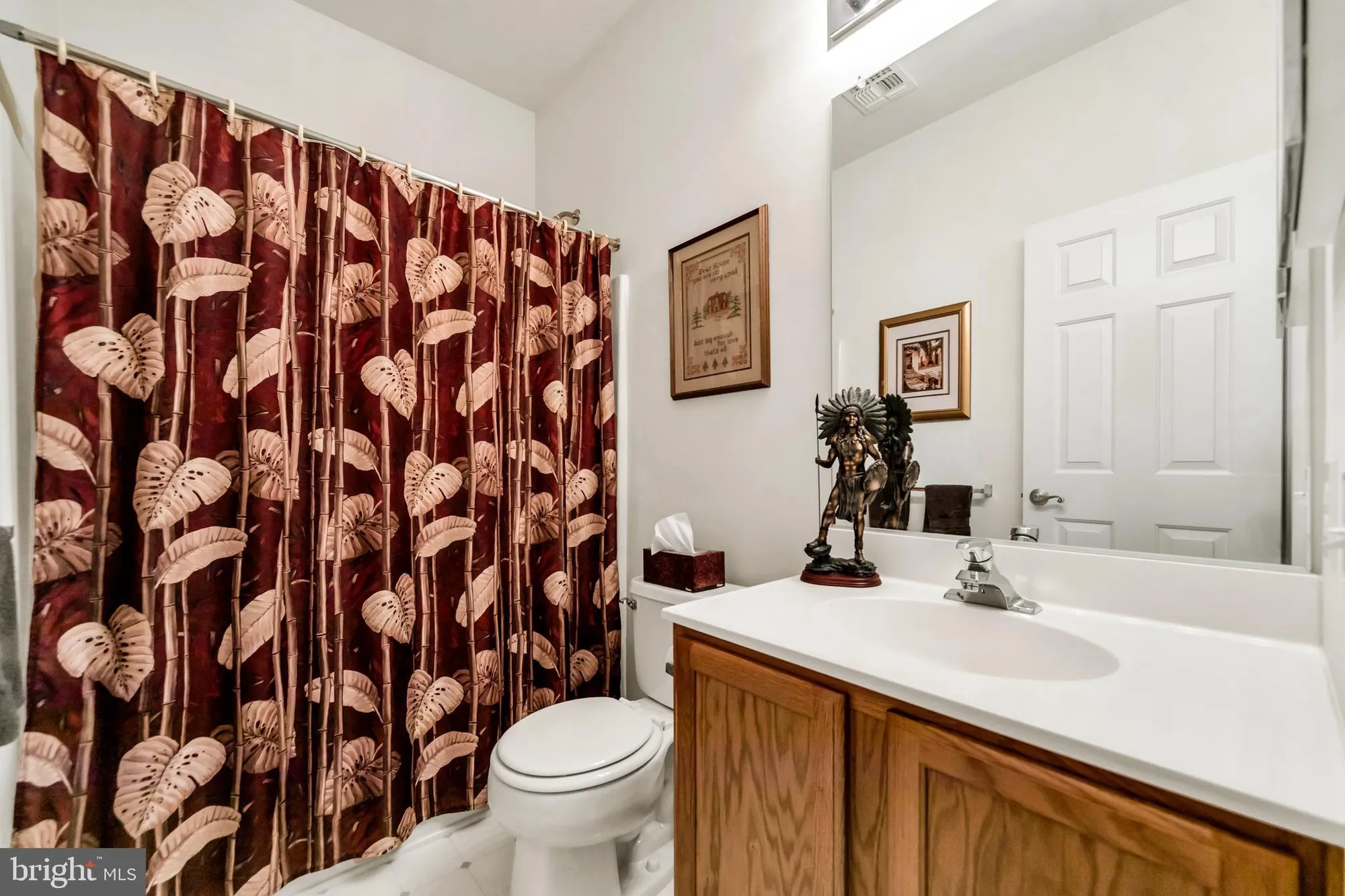 Property Slideshow image 25 of 30 | 1000 n phipps woods ct, Glen Mills, PA, 19342