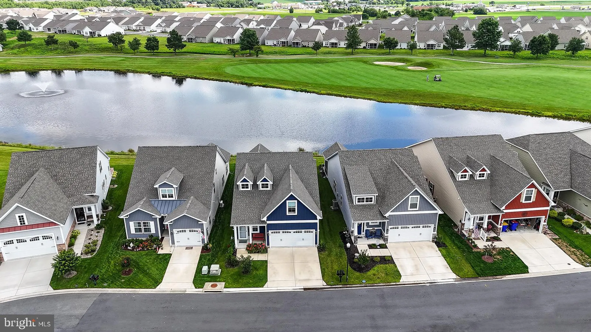 Property Slideshow image 3 of 43 | 106 waterside dr, Bridgeville, DE, 19933