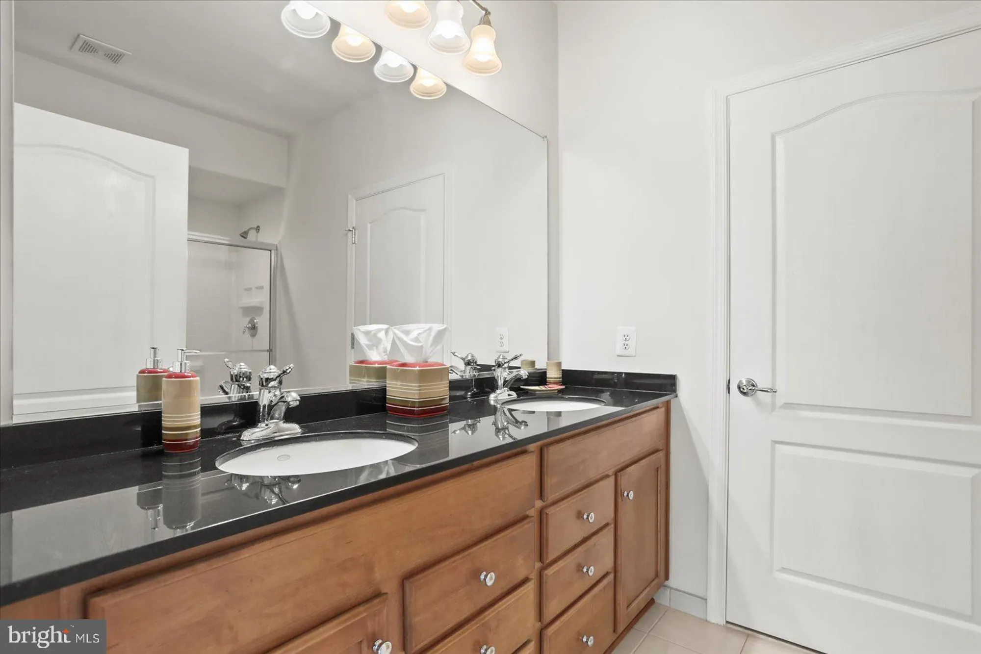 Property Slideshow image 22 of 54 | 405 clubside dr # 303, Taneytown, MD, 21787