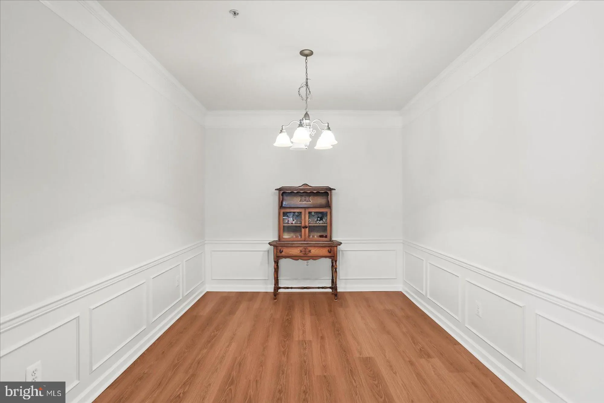 Property Slideshow image 9 of 54 | 405 clubside dr # 303, Taneytown, MD, 21787