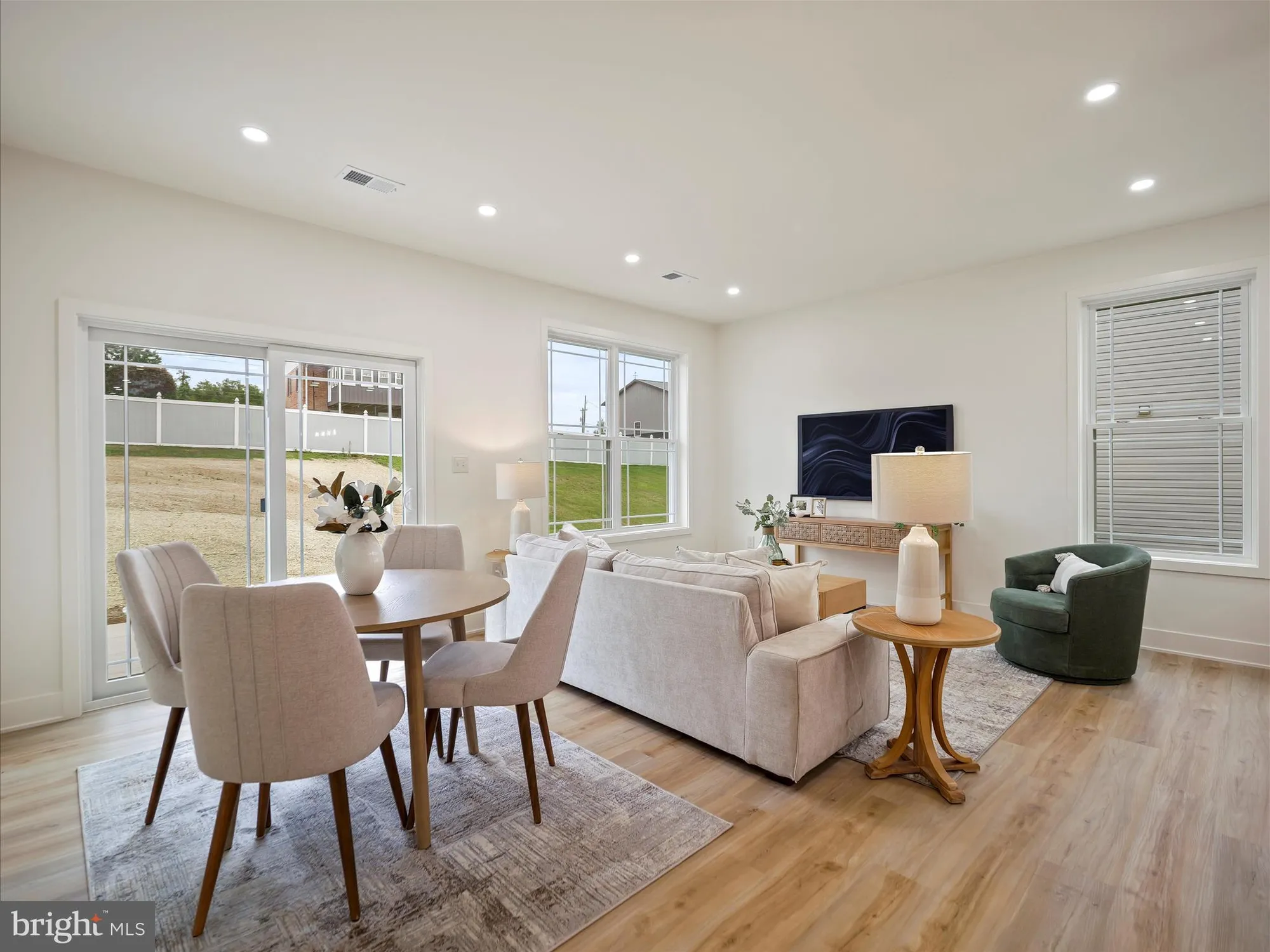 Property Slideshow image 13 of 37 | 11797 mystic rock ln s, Waynesboro, PA, 17268