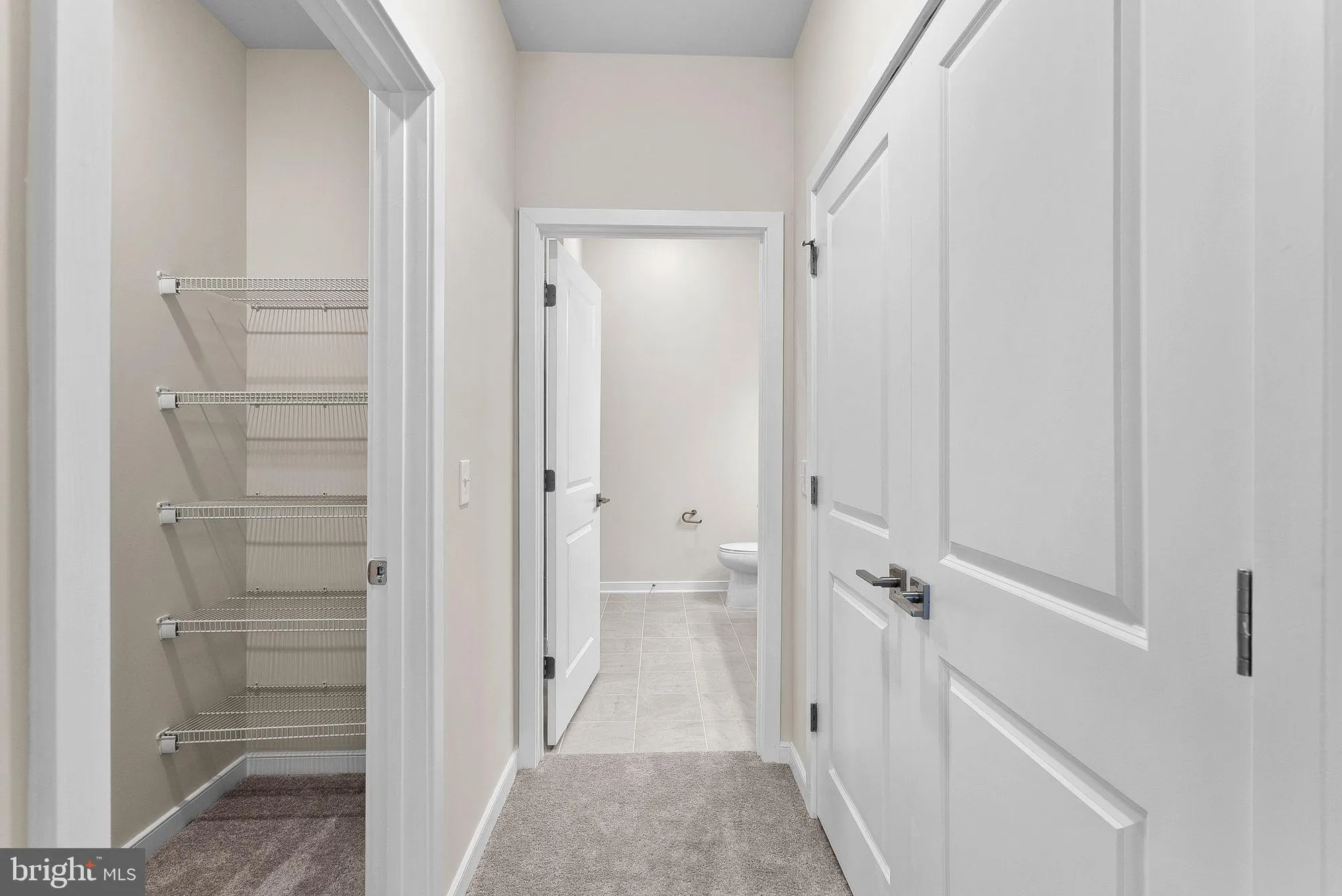 Property Slideshow image 16 of 34 | 700 mount airy ter ne unit 403, Leesburg, VA, 20176