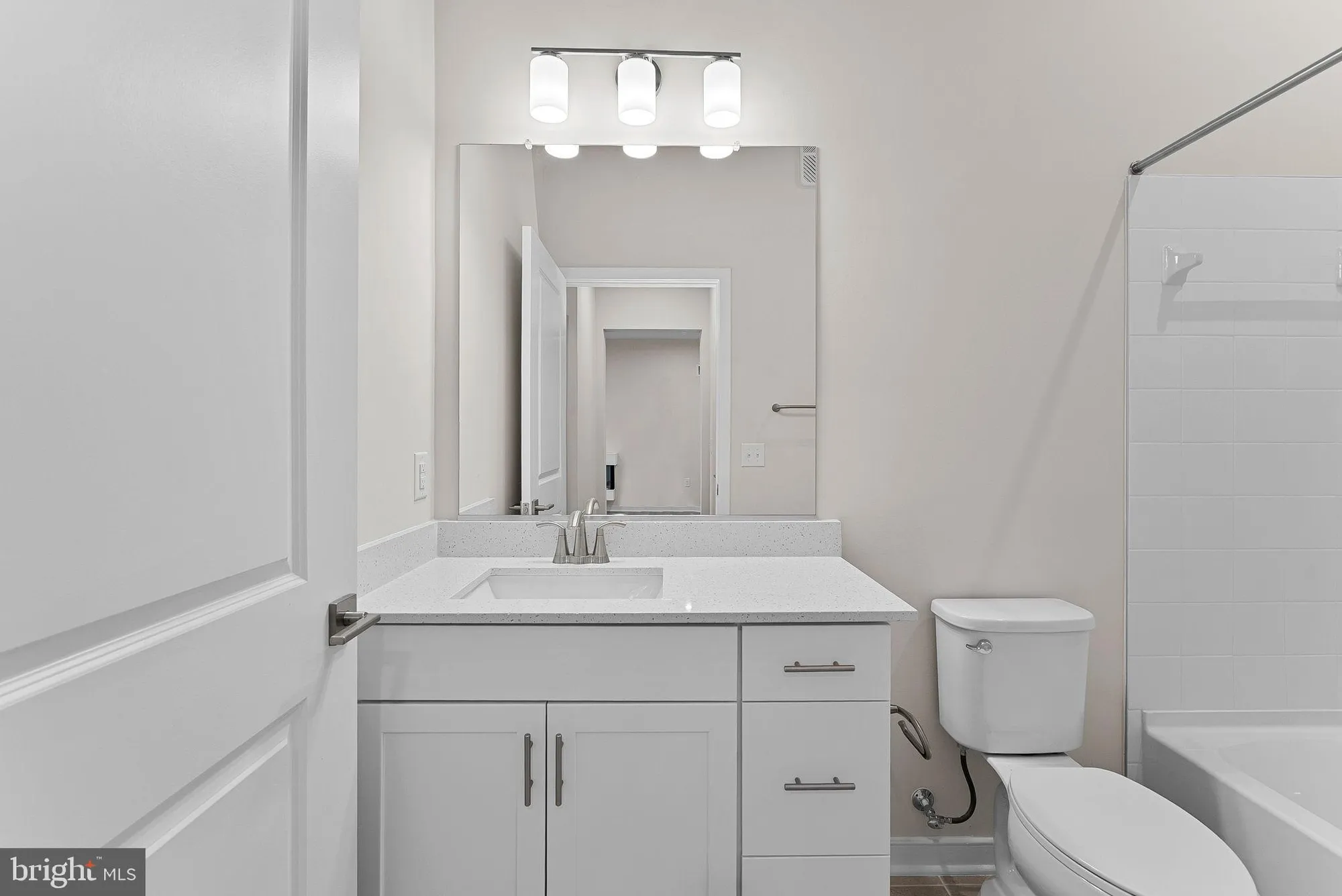 Property Slideshow image 18 of 34 | 700 mount airy ter ne unit 403, Leesburg, VA, 20176