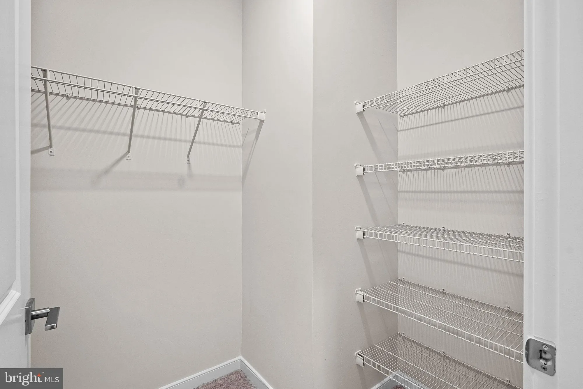 Property Slideshow image 26 of 34 | 700 mount airy ter ne unit 403, Leesburg, VA, 20176