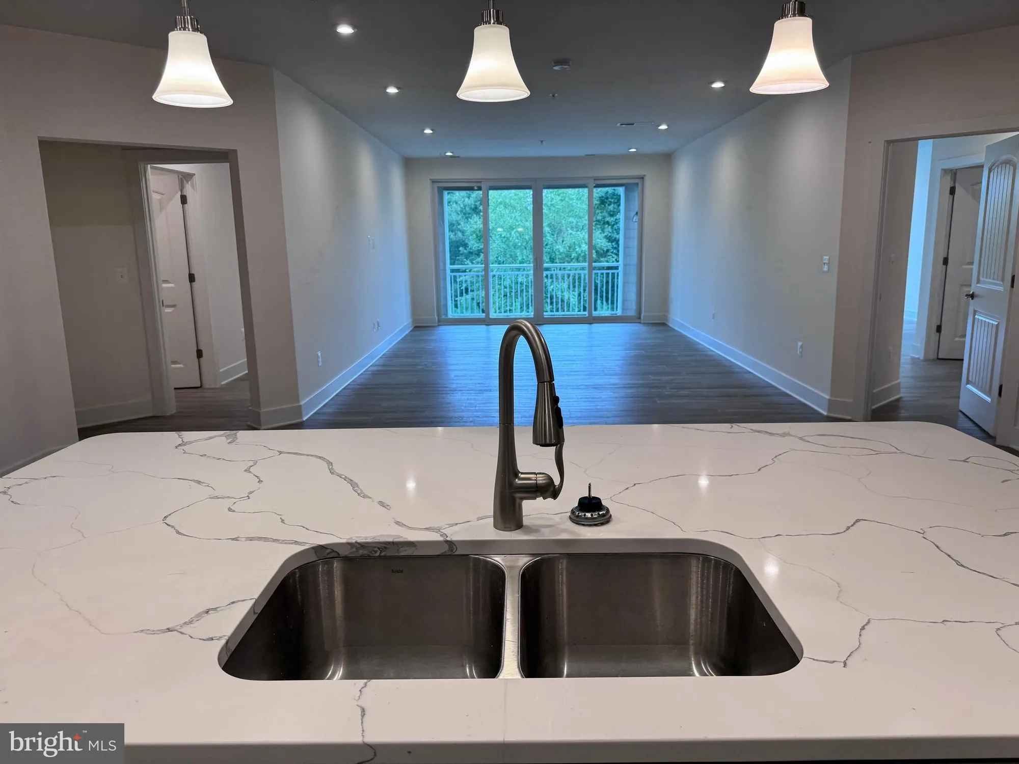 Property Slideshow image 4 of 28 | 1000 herons nest way unit 32, Chester, MD, 21619