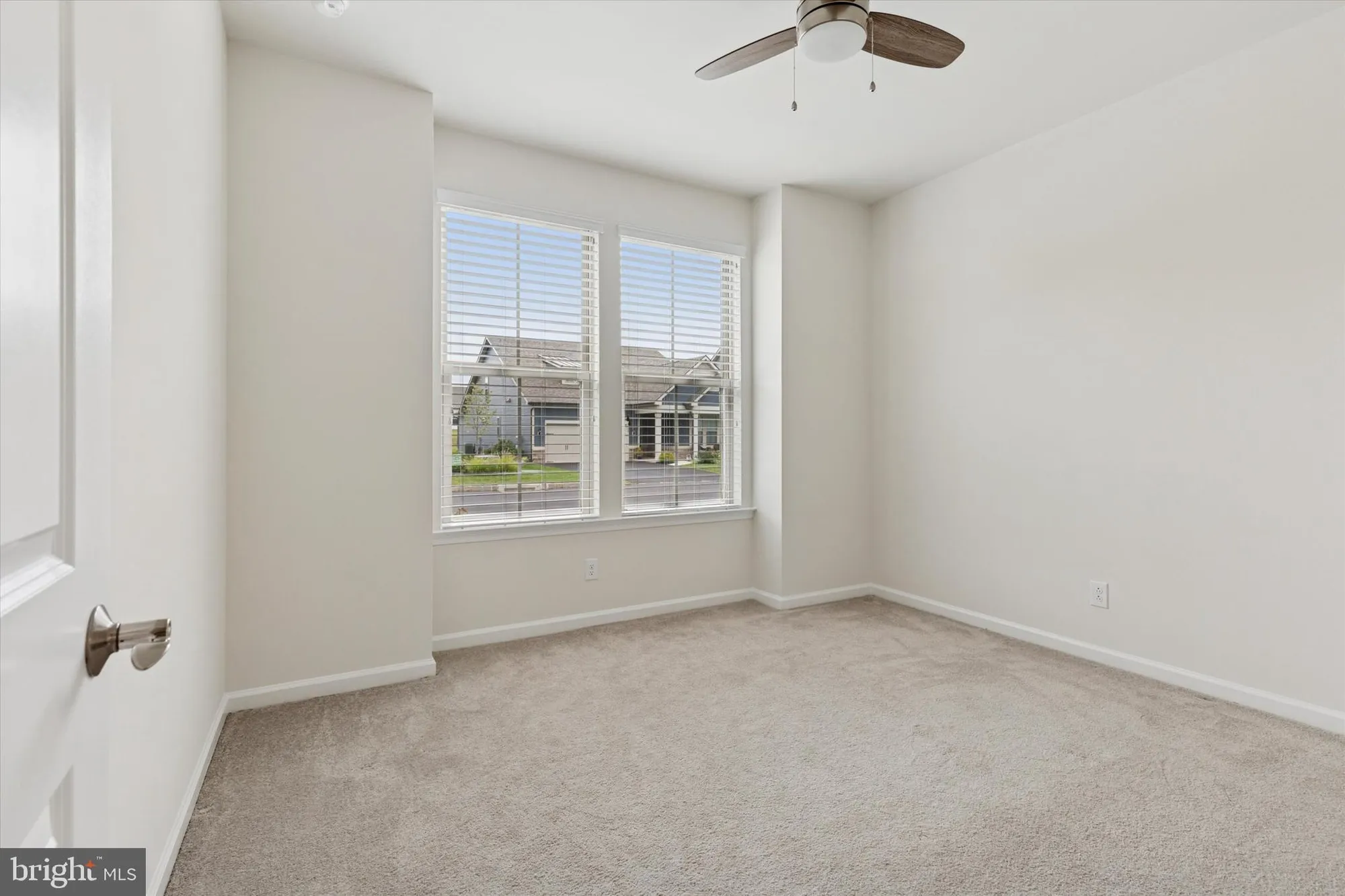 Property Slideshow image 5 of 31 | 1095 owen ln, Hatfield, PA, 19440