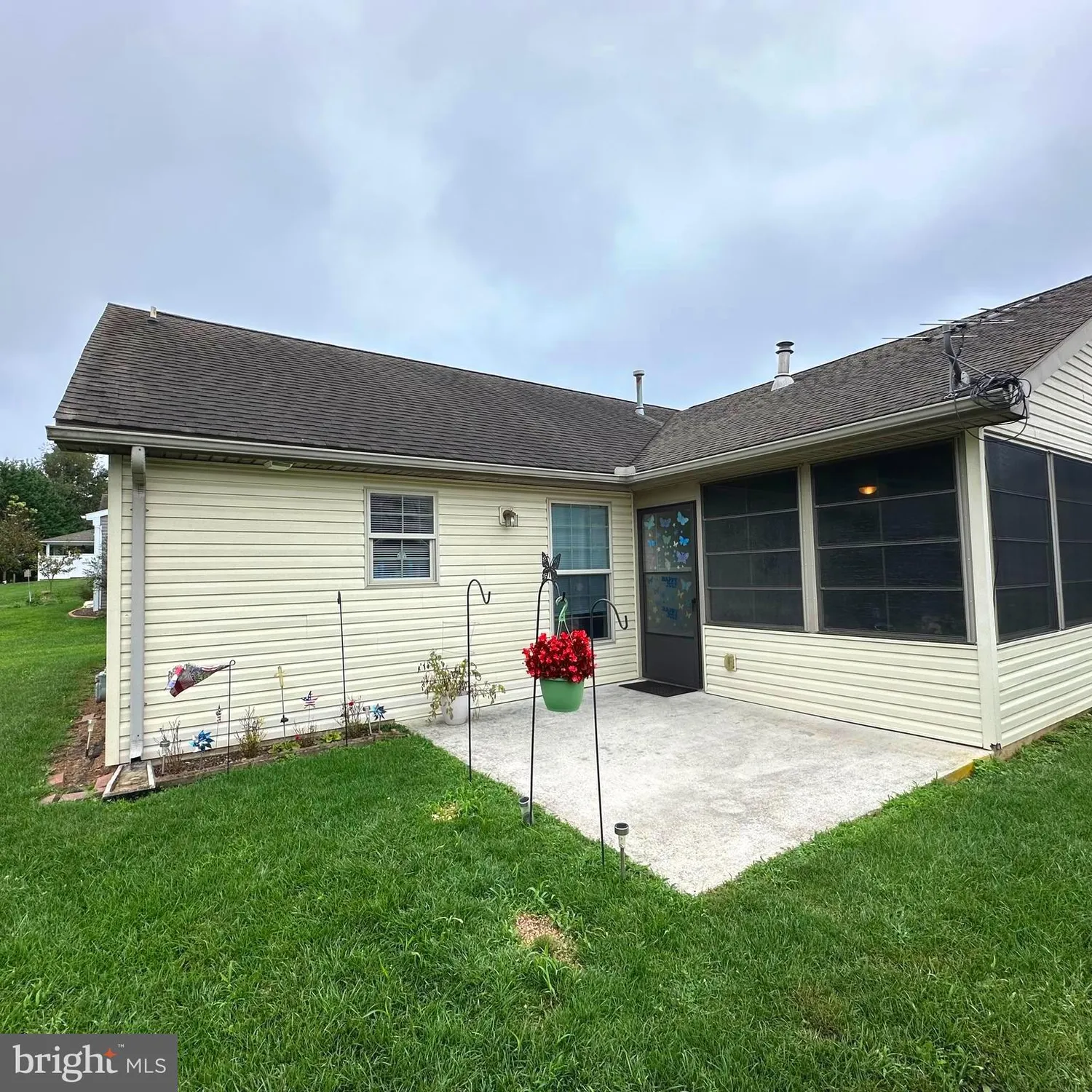 Property Slideshow image 7 of 34 | 84 lantern ln, Shippensburg, PA, 17257