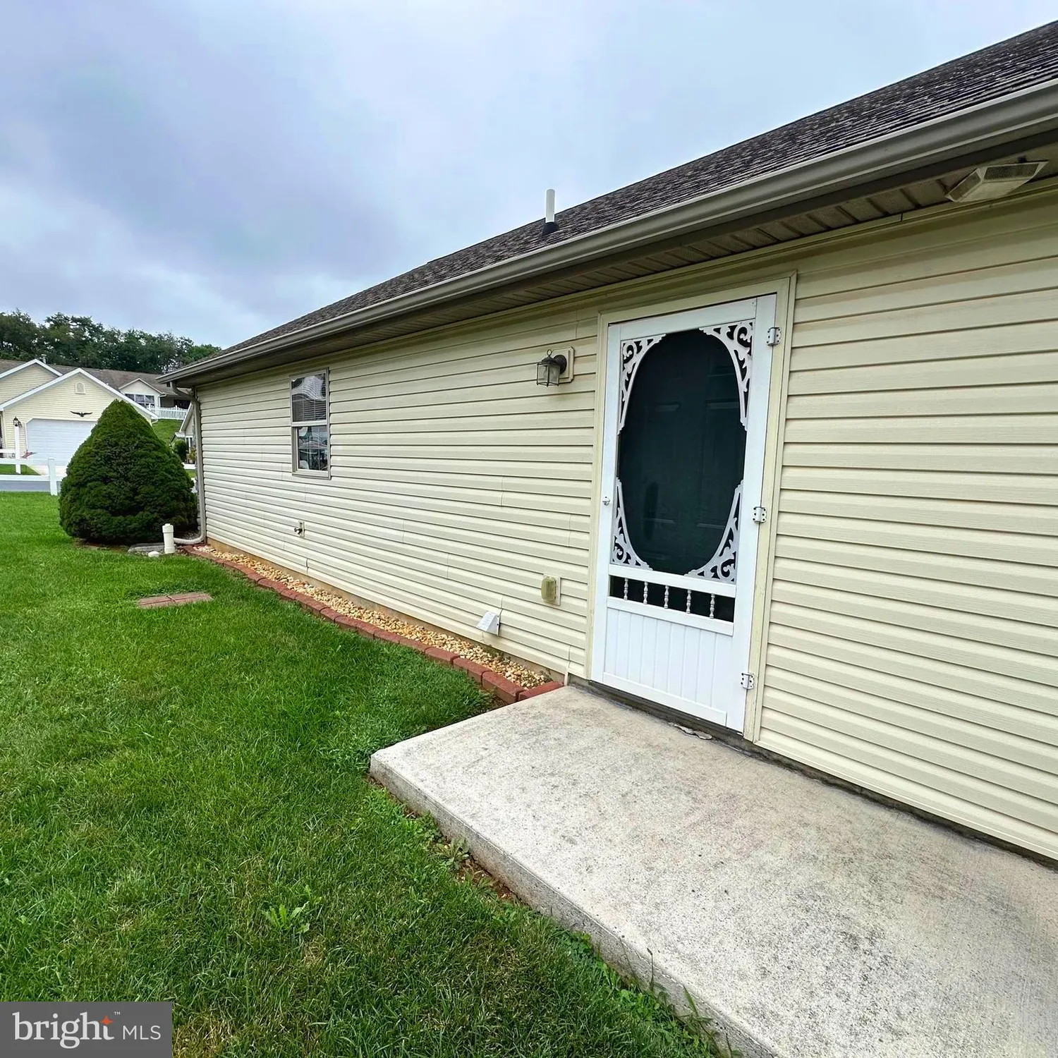 Property Slideshow image 10 of 34 | 84 lantern ln, Shippensburg, PA, 17257