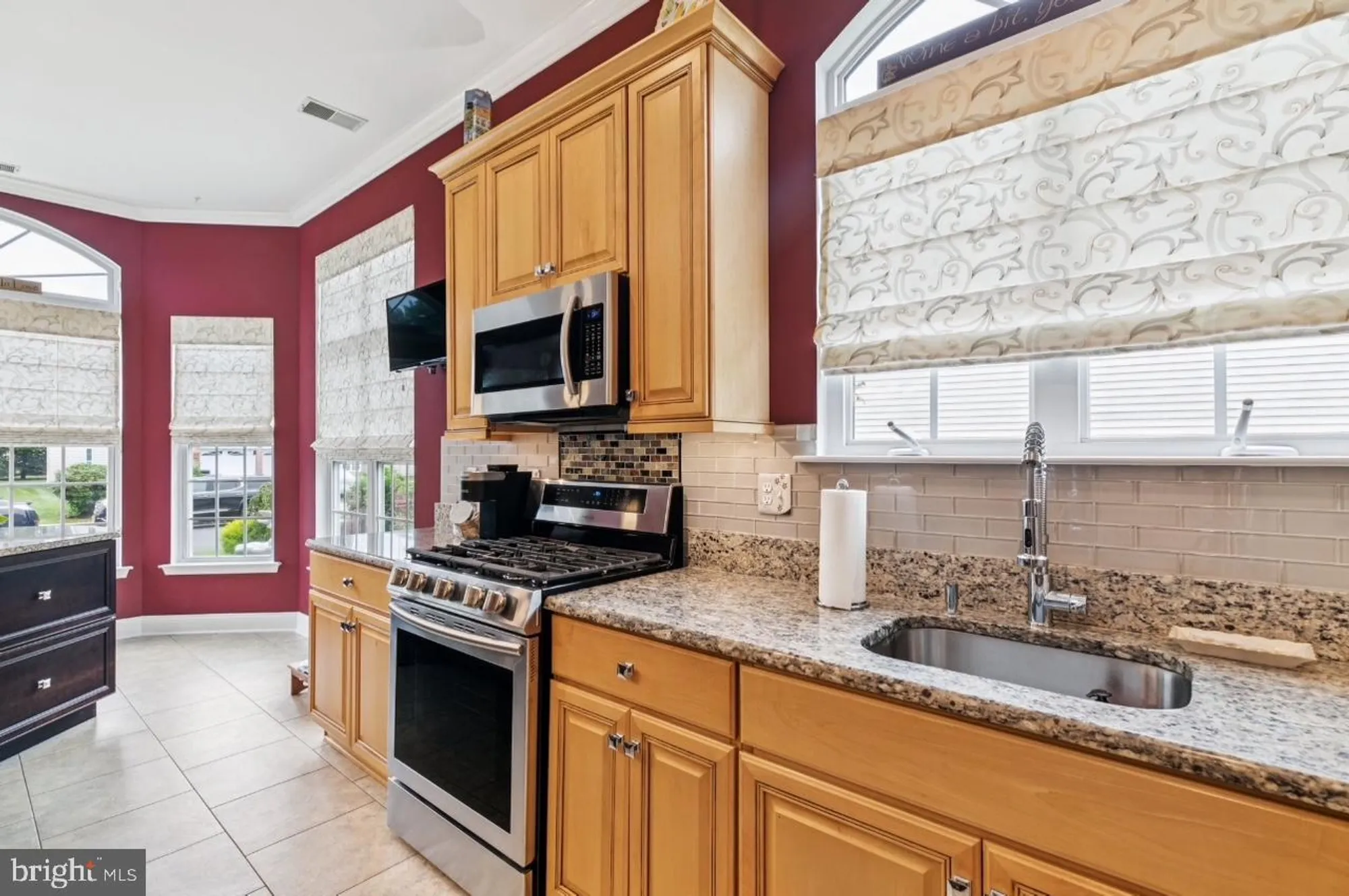 Property Slideshow image 3 of 54 | 94 merlino ln, Mays Landing, NJ, 08330