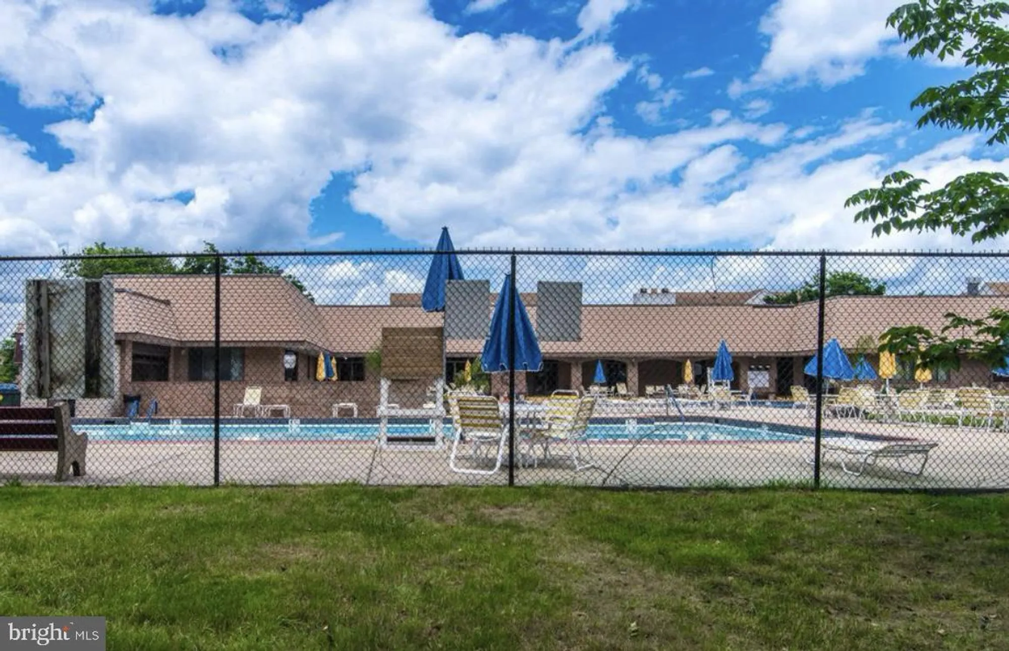 Property Slideshow image 15 of 16 | 47201 delaire landing rd 201, Philadelphia, PA, 19114