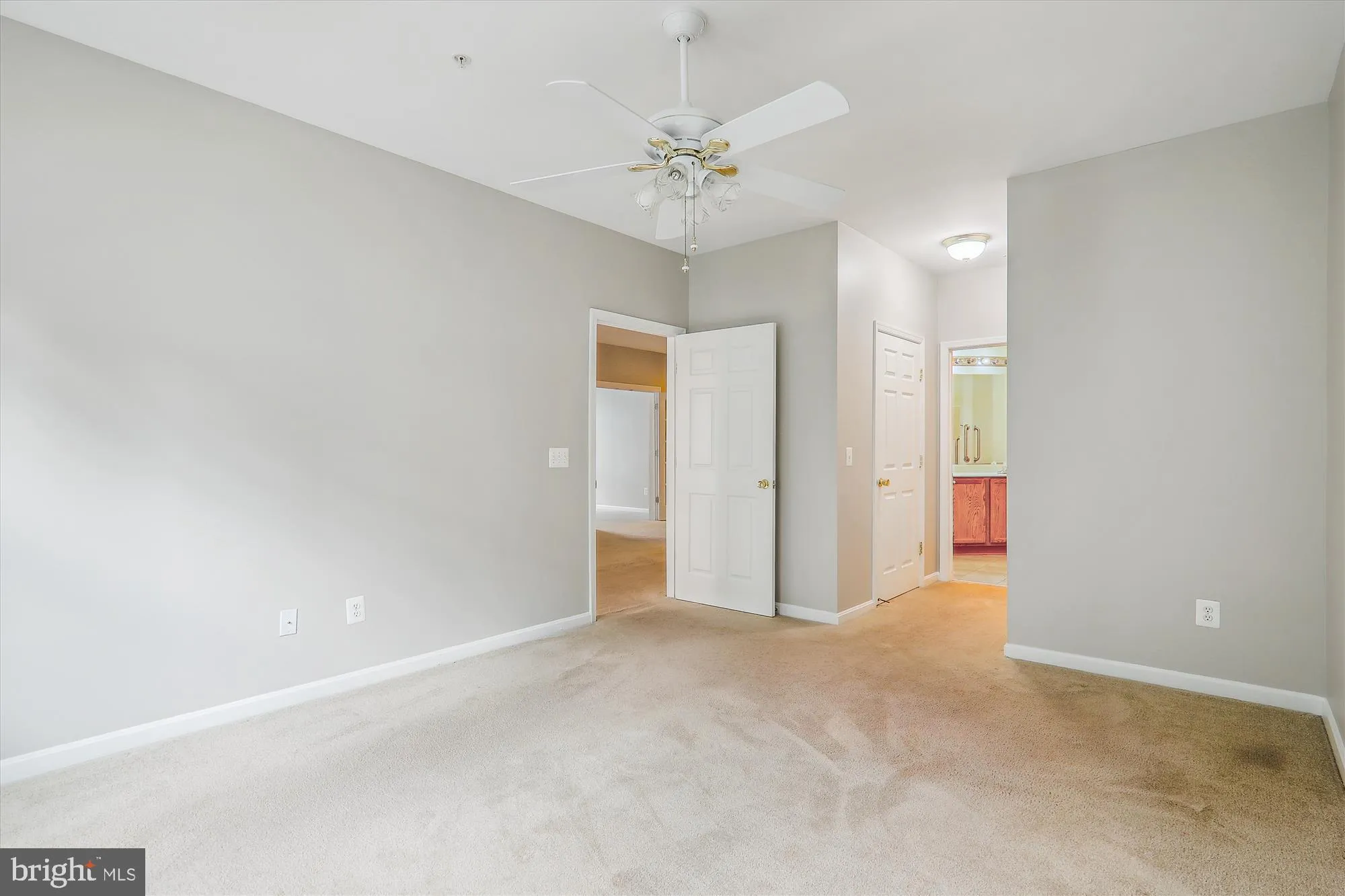 Property Slideshow image 22 of 54 | 13851 belle chasse blvd unit 213, Laurel, MD, 20707