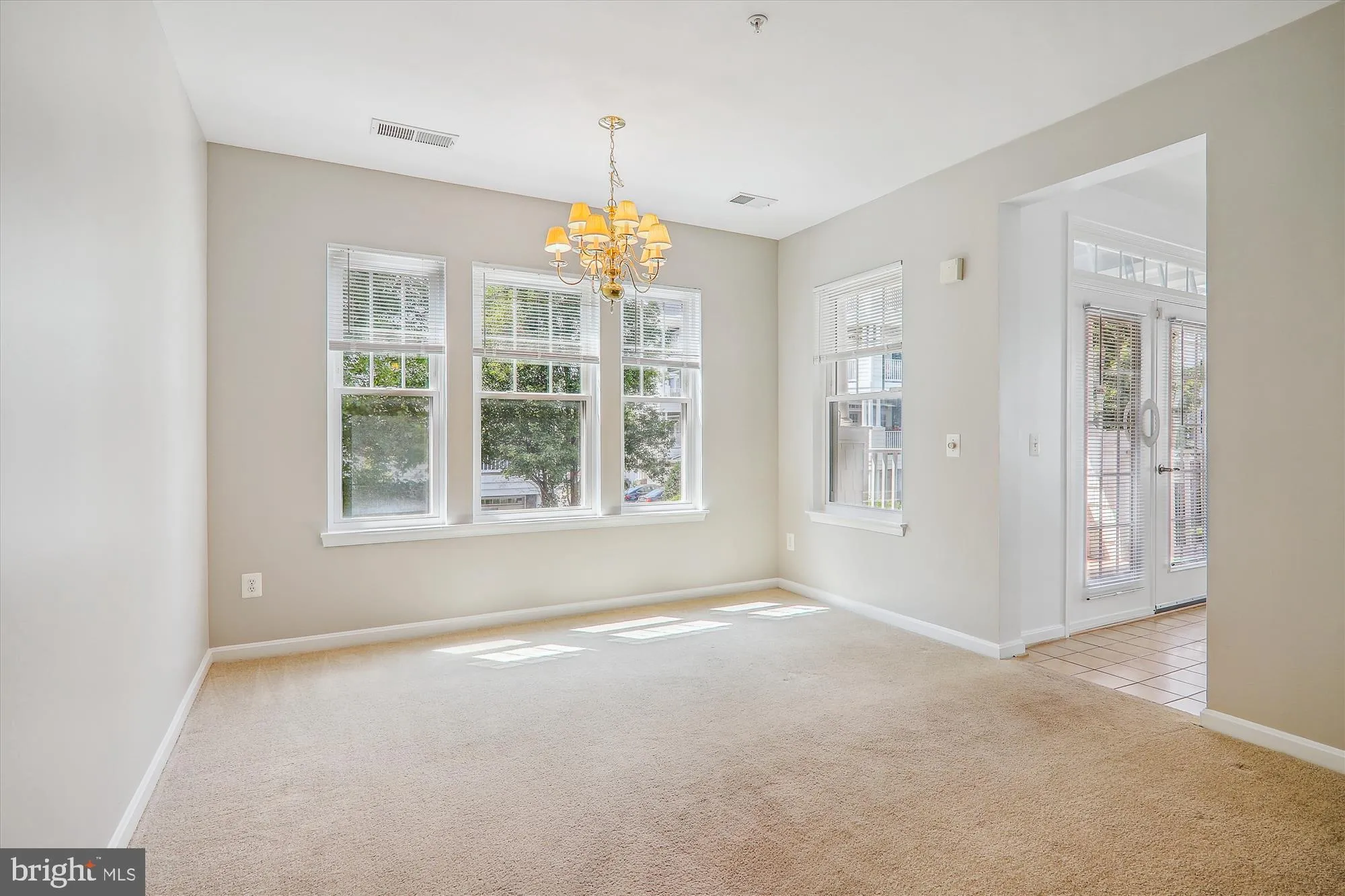 Property Slideshow image 9 of 54 | 13851 belle chasse blvd unit 213, Laurel, MD, 20707