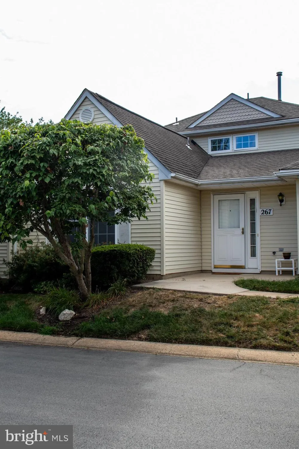 Property Slideshow image 4 of 37 | 267 nighthawk dr # 267, Monroe Township, NJ, 08831