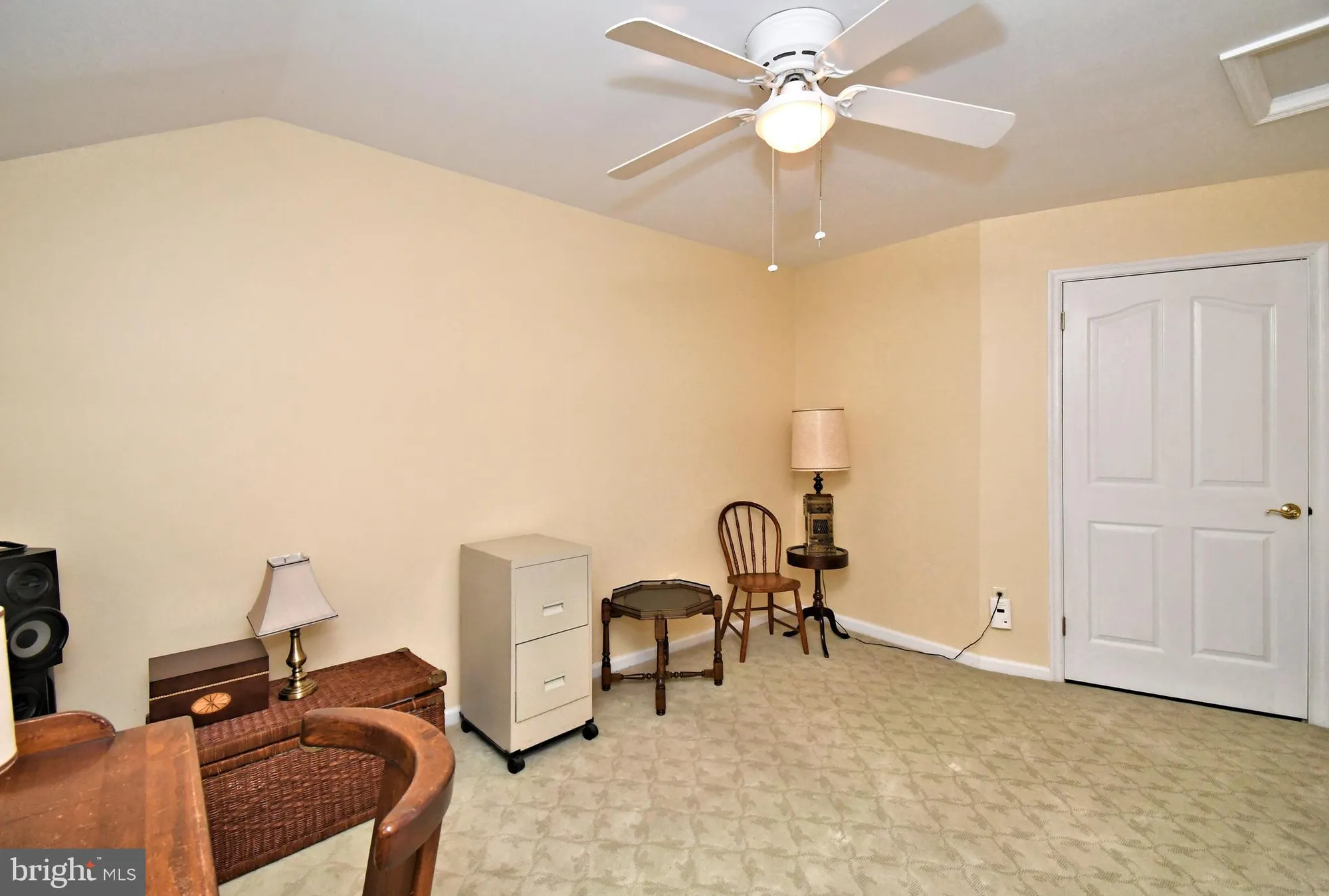 Property Slideshow image 27 of 29 | 2 newbury way, Lansdale, PA, 19446