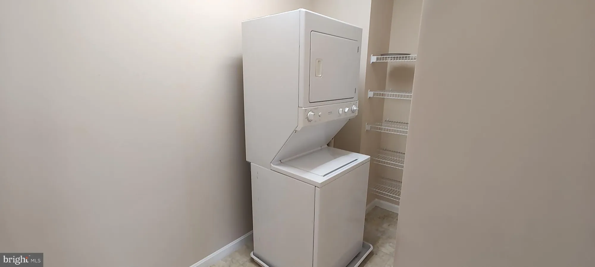 Property Slideshow image 24 of 47 | 3100 n leisure world blvd 812, Silver Spring, MD, 20906