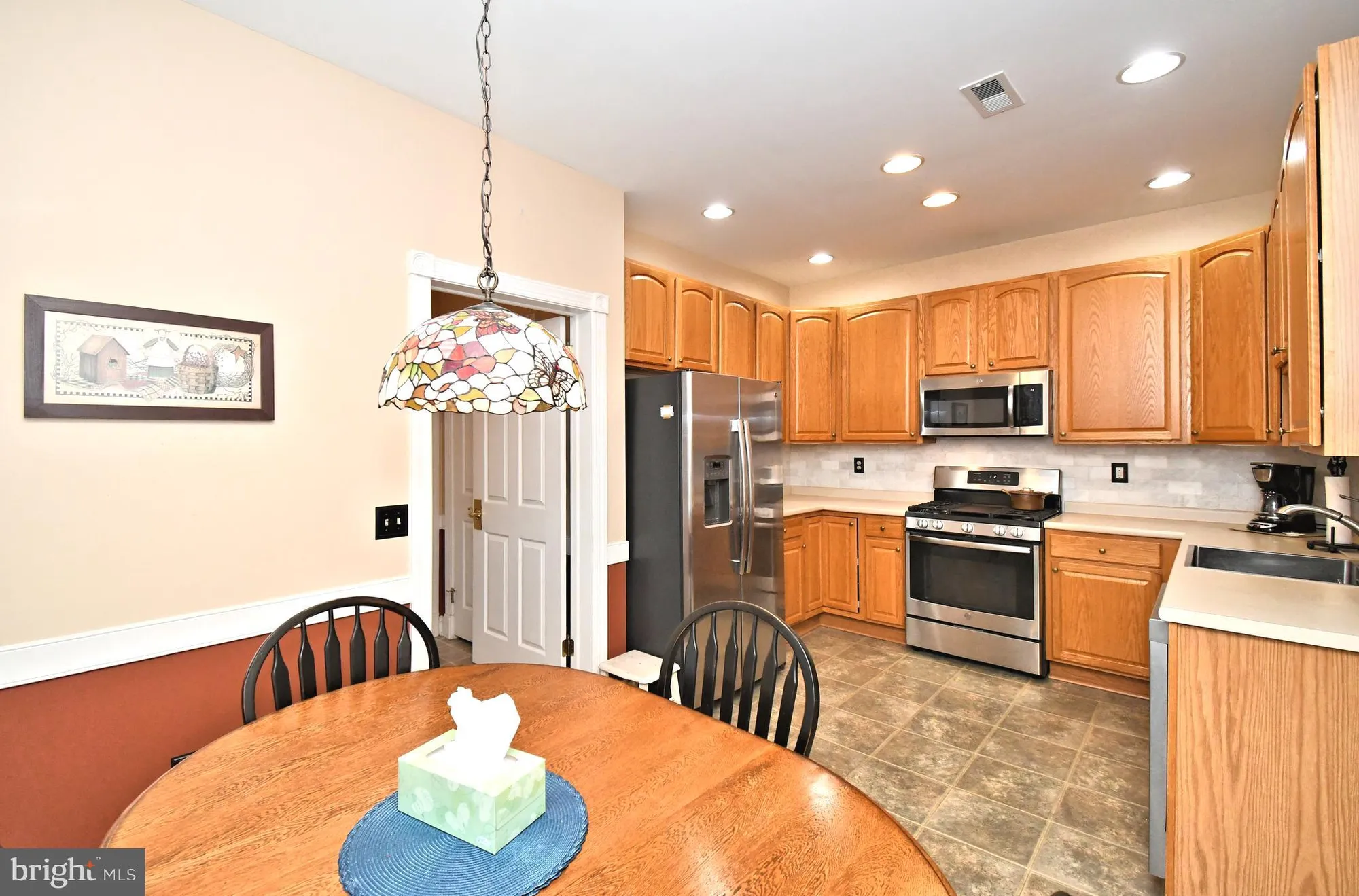 Property Slideshow image 10 of 29 | 2 newbury way, Lansdale, PA, 19446