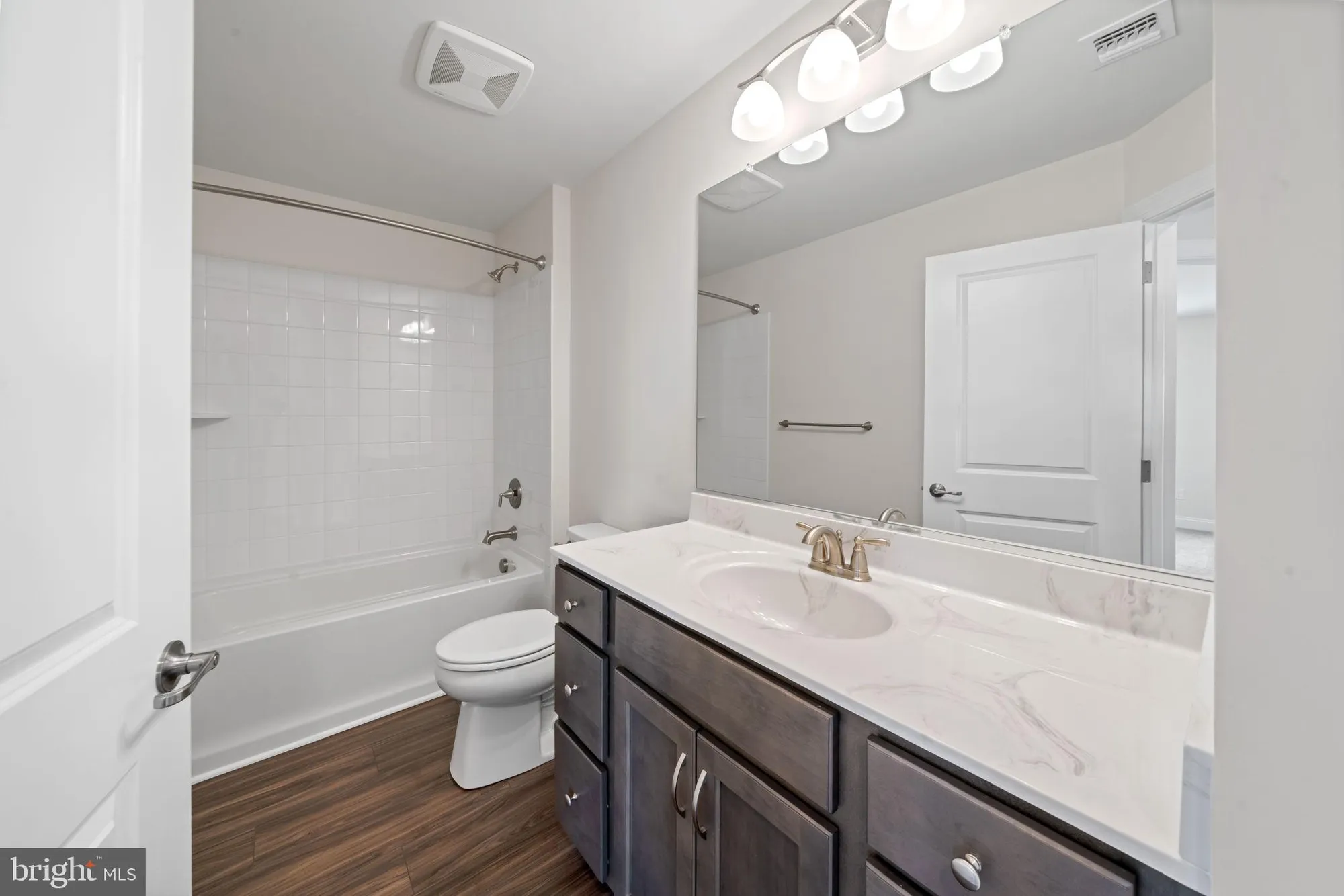 Property Slideshow image 28 of 34 | 627 appaloosa rd # 251, Downingtown, PA, 19335