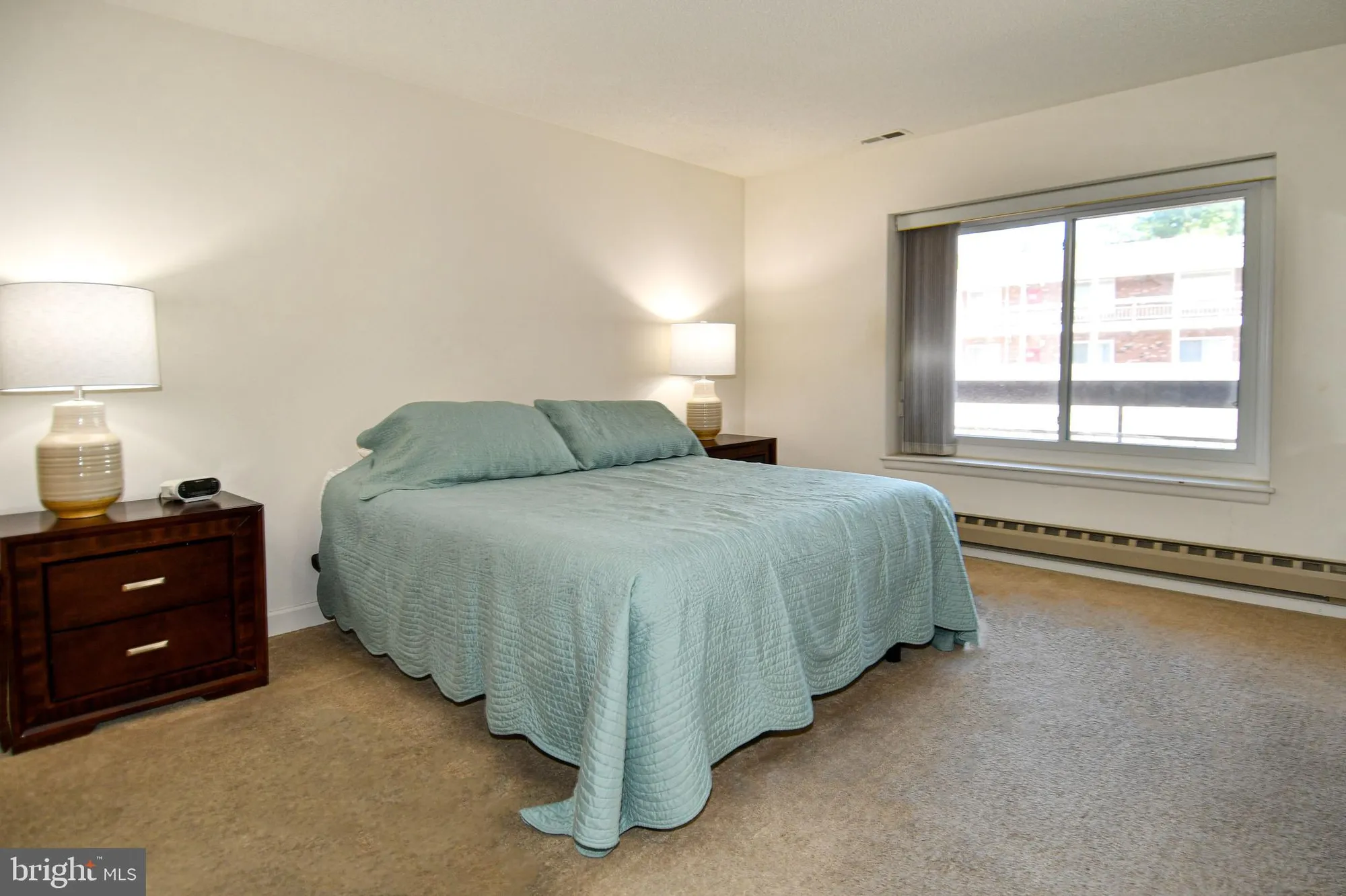 Property Slideshow image 9 of 33 | 3500 forest edge dr 15-2e, Silver Spring, MD, 20906