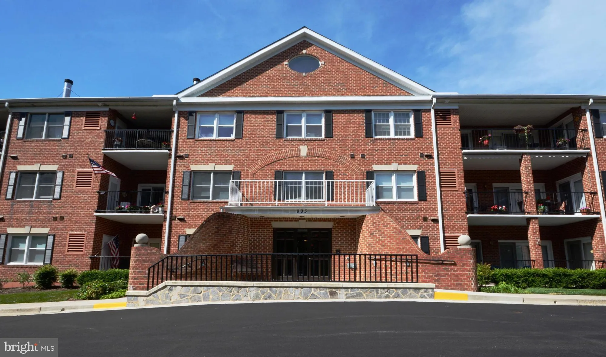 Property Slideshow image 1 of 44 | 803 coxswain way unit 203, Annapolis, MD, 21401