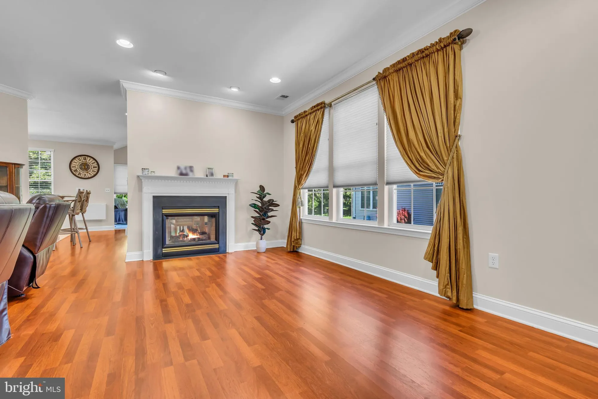Property Slideshow image 7 of 48 | 40 bunker hill dr, Allentown, NJ, 08501