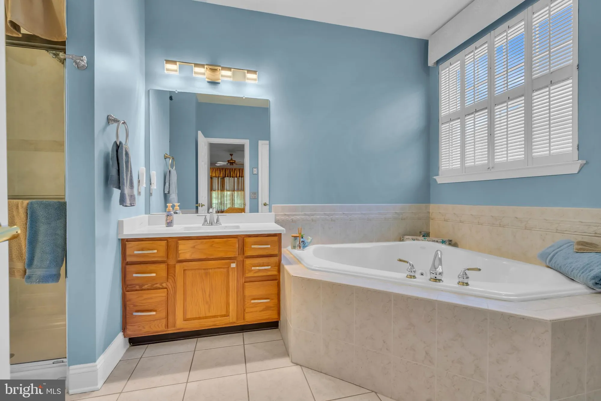 Property Slideshow image 33 of 48 | 40 bunker hill dr, Allentown, NJ, 08501