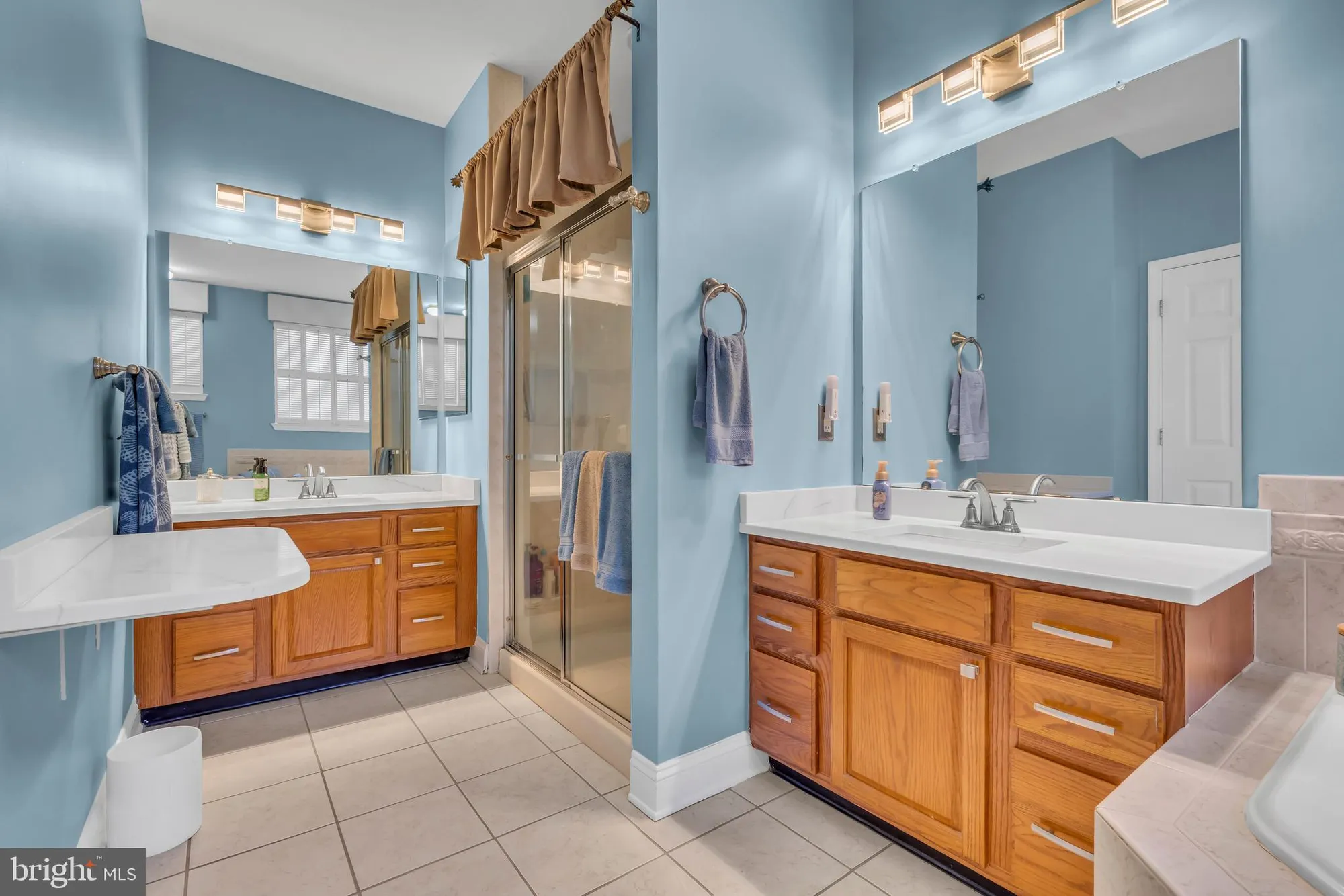 Property Slideshow image 30 of 48 | 40 bunker hill dr, Allentown, NJ, 08501