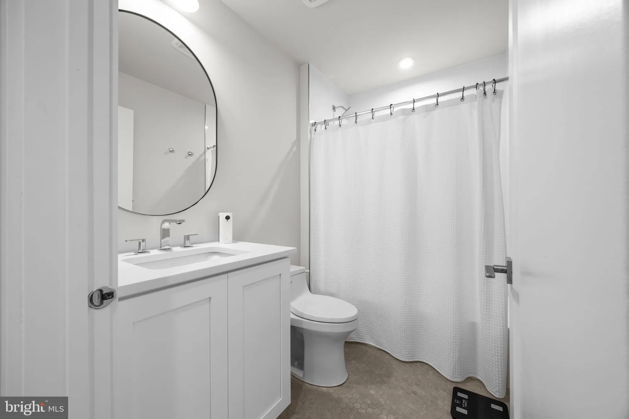 Property Slideshow image 21 of 34 | 164 tyler way, Yardley, PA, 19067