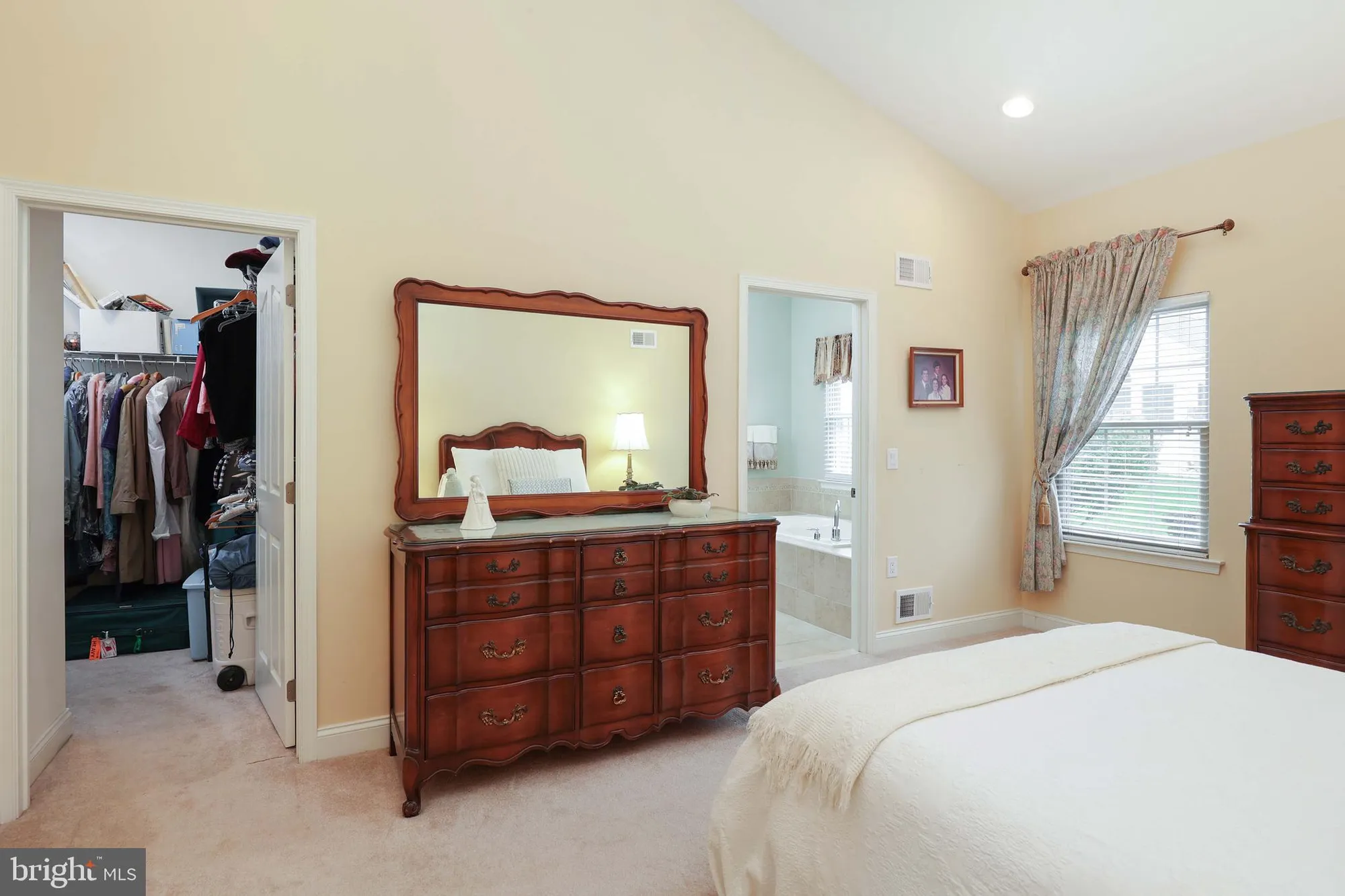 Property Slideshow image 16 of 33 | 32 eagleswood dr, Waretown, NJ, 08758