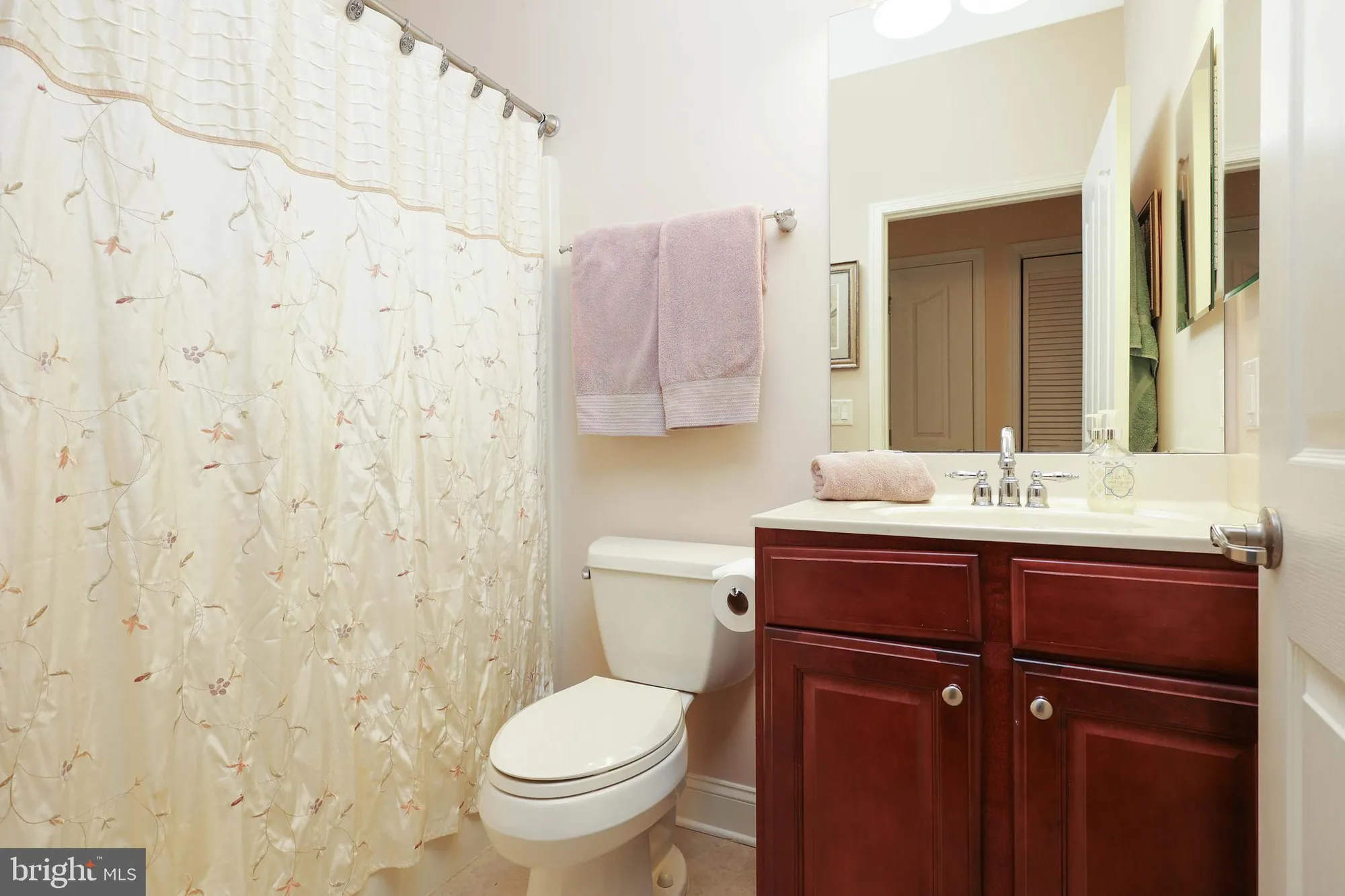 Property Slideshow image 21 of 33 | 32 eagleswood dr, Waretown, NJ, 08758
