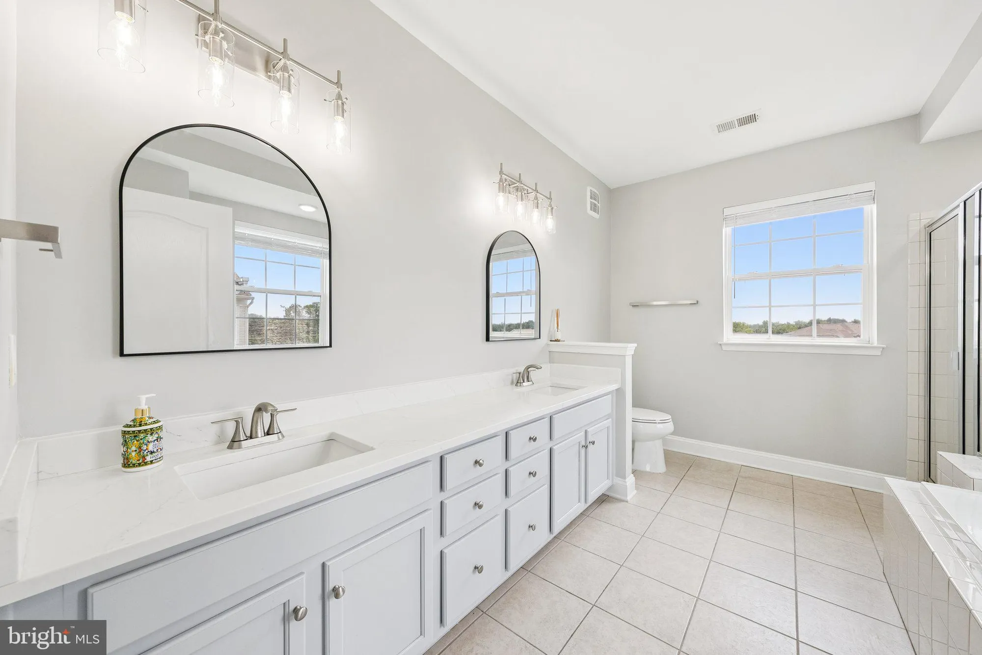 Property Slideshow image 23 of 47 | 9200 charleston dr 407, Manassas, VA, 20110