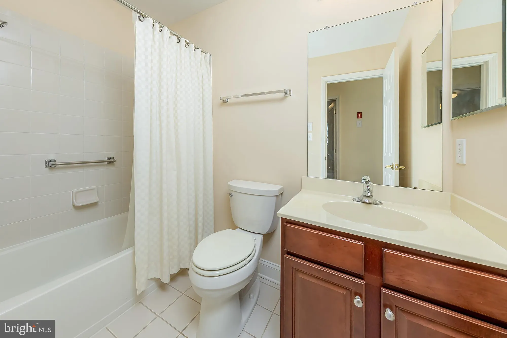 Property Slideshow image 31 of 47 | 4 hylton rd, Woolwich Twp, NJ, 08085
