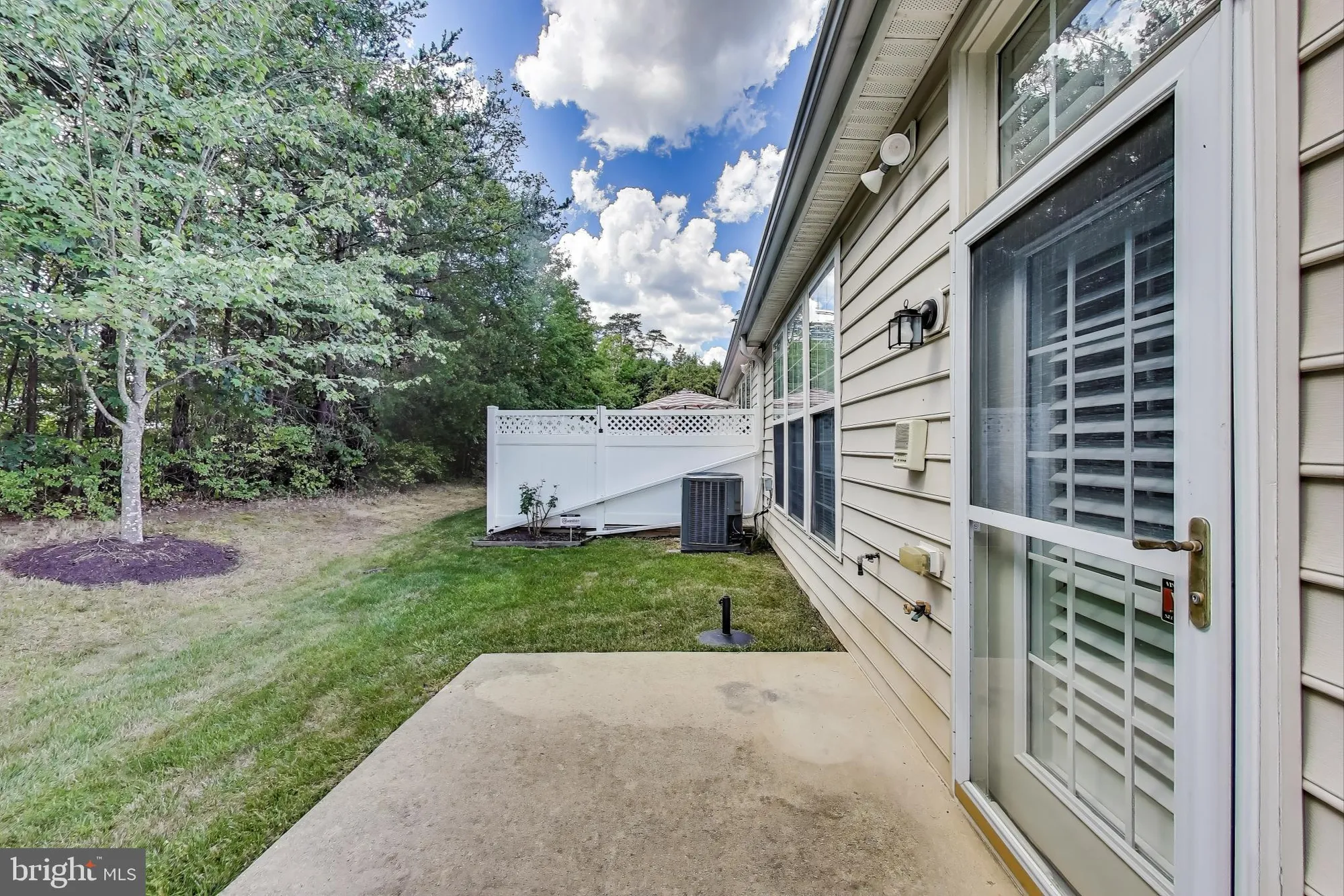 Property Slideshow image 42 of 57 | 7107 piney woods pl, Laurel, MD, 20707