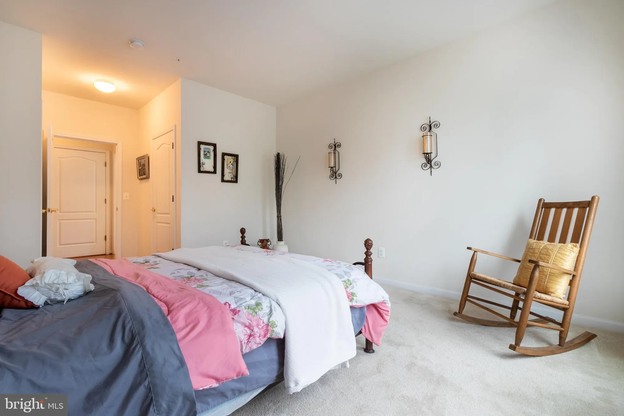 Property Slideshow image 12 of 37 | 8621 fluttering leaf trl 305, Odenton, MD, 21113