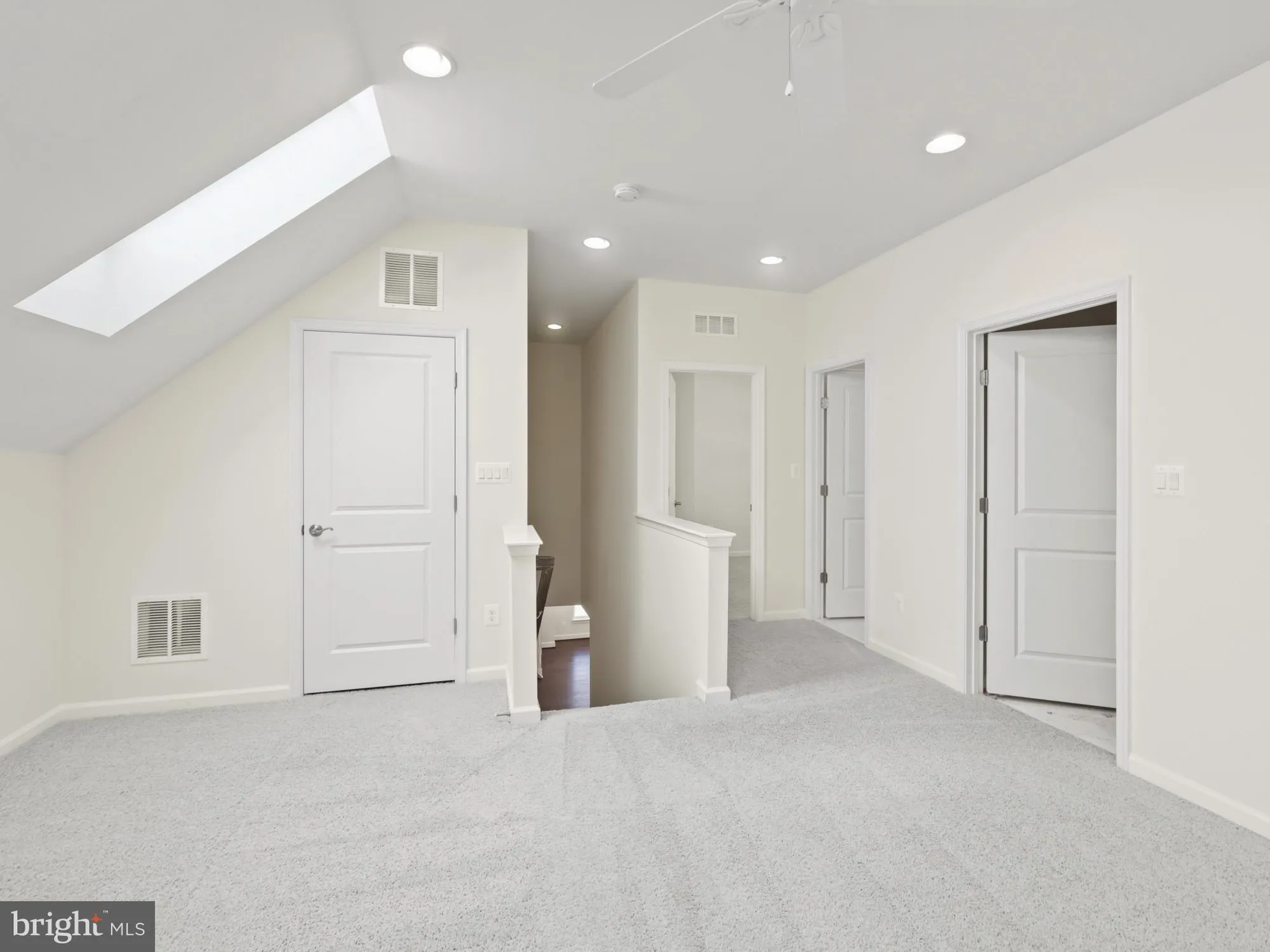 Property Slideshow image 25 of 41 | 42729 autumn day ter, Ashburn, VA, 20148