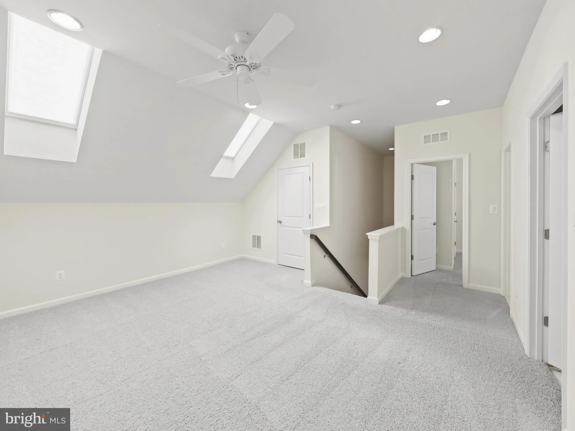 Property Slideshow image 24 of 41 | 42729 autumn day ter, Ashburn, VA, 20148