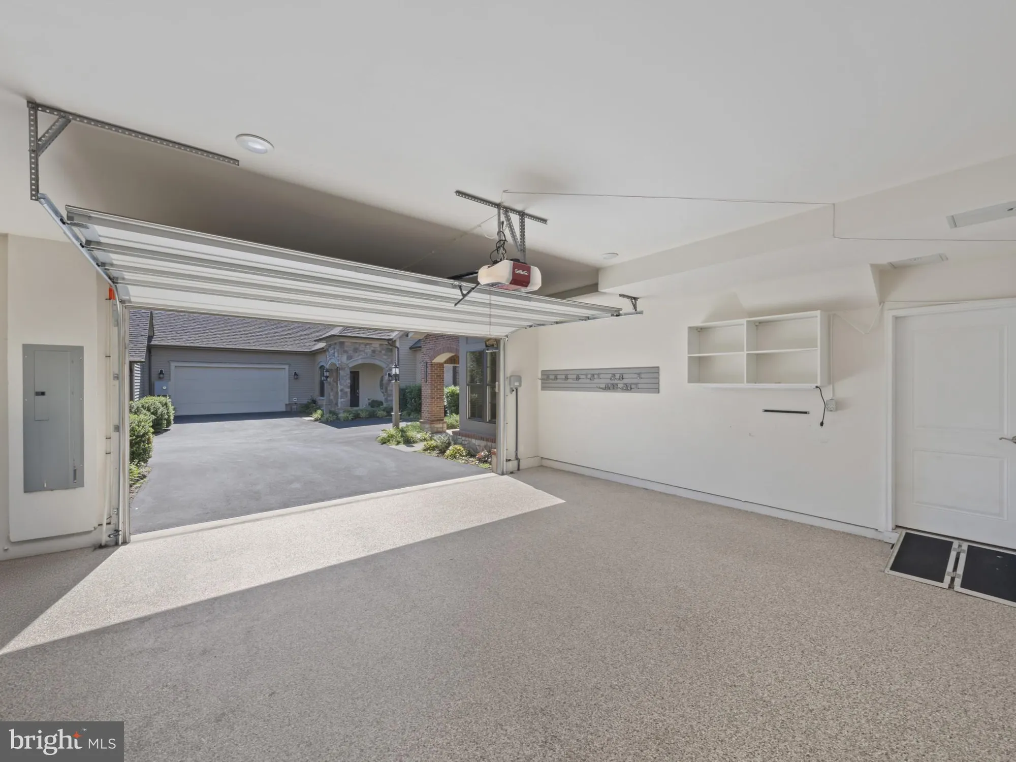 Property Slideshow image 30 of 41 | 42729 autumn day ter, Ashburn, VA, 20148