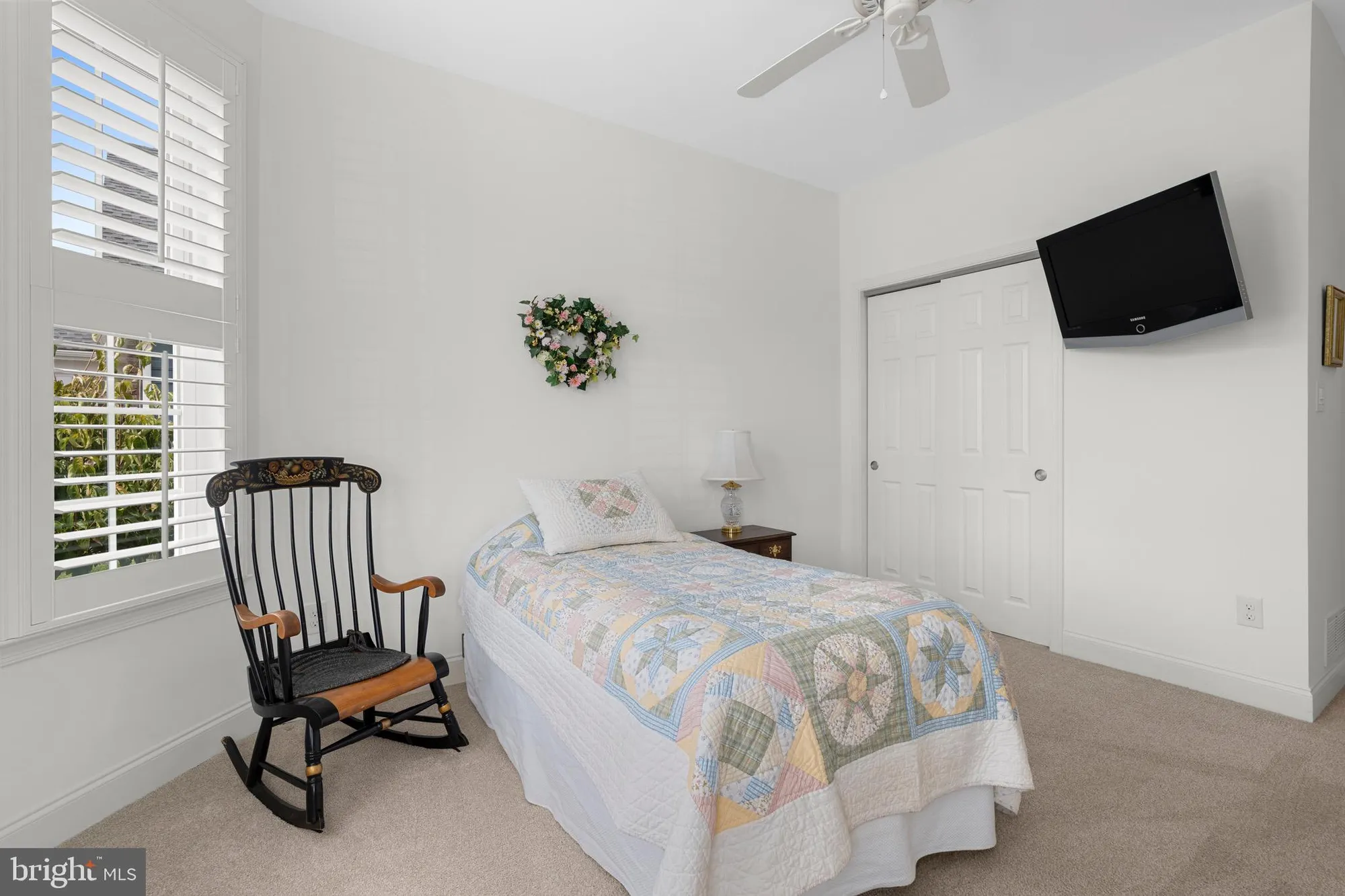 Property Slideshow image 8 of 55 | 213 resolution dr, Downingtown, PA, 19335